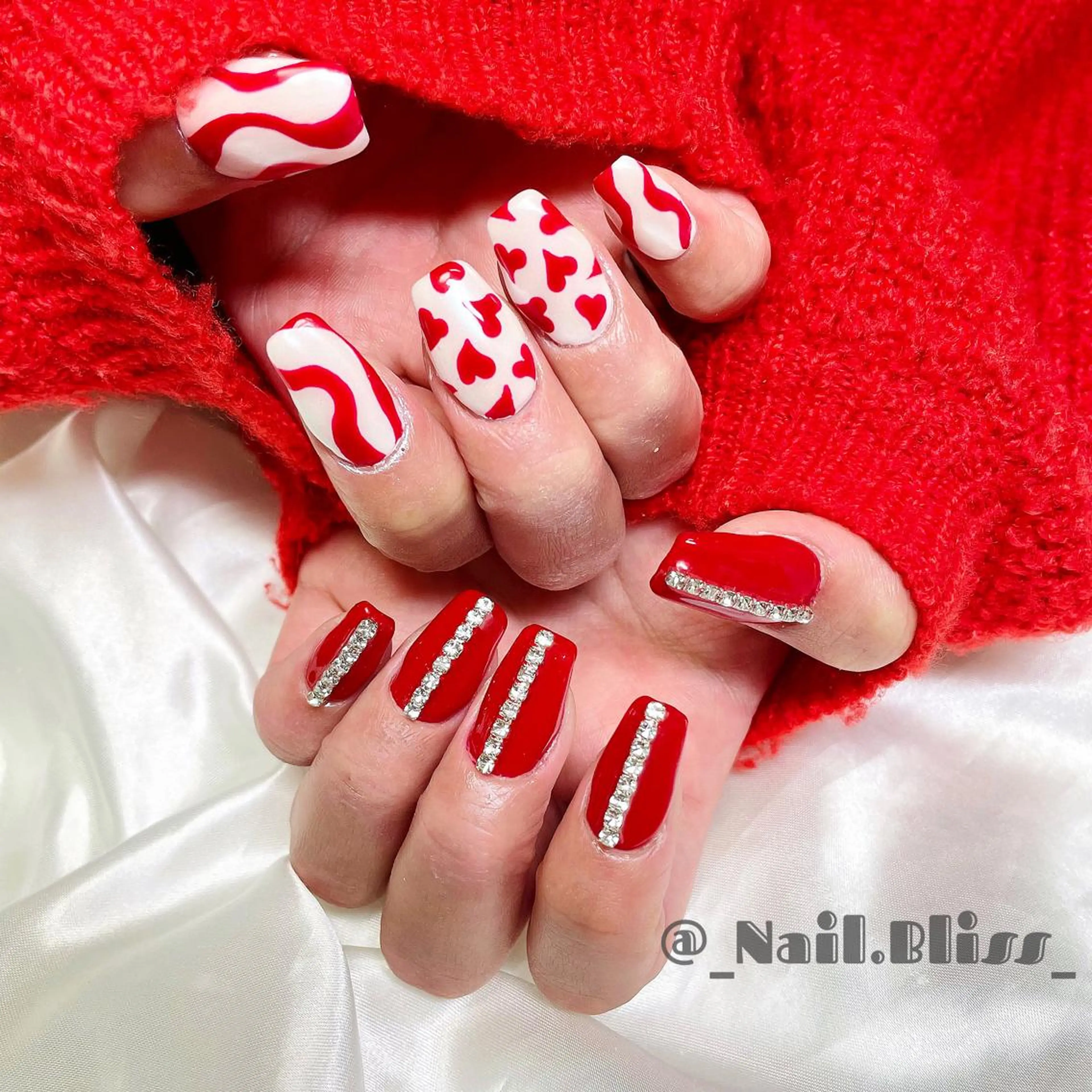 ネイル ストーンネイル ハンドネイル NAIL BLISSのネイルデザイン