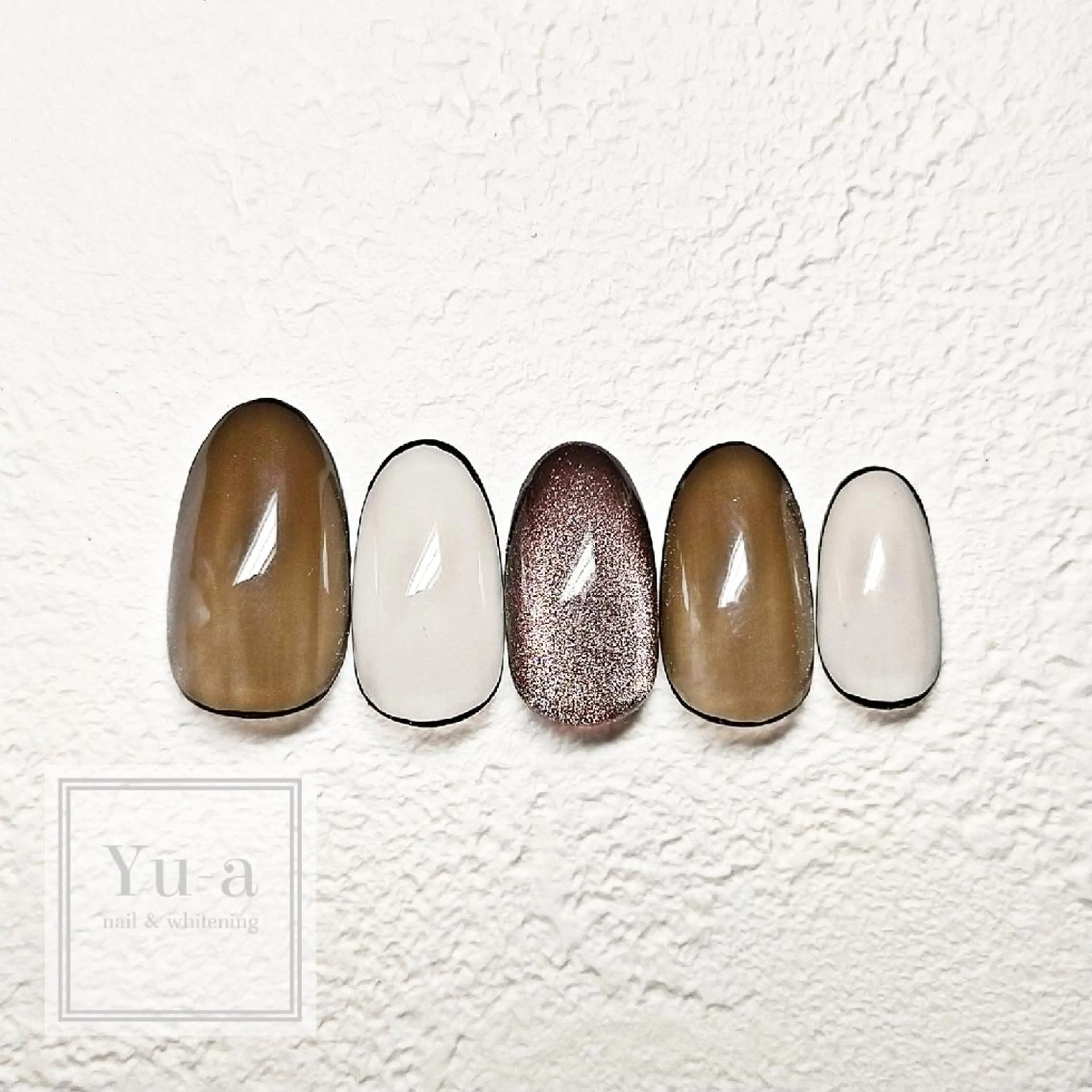 ネイル ブラウン マグネットネイル シンプルネイル ホワイト yu-a☆   柏ネイルのネイルデザイン