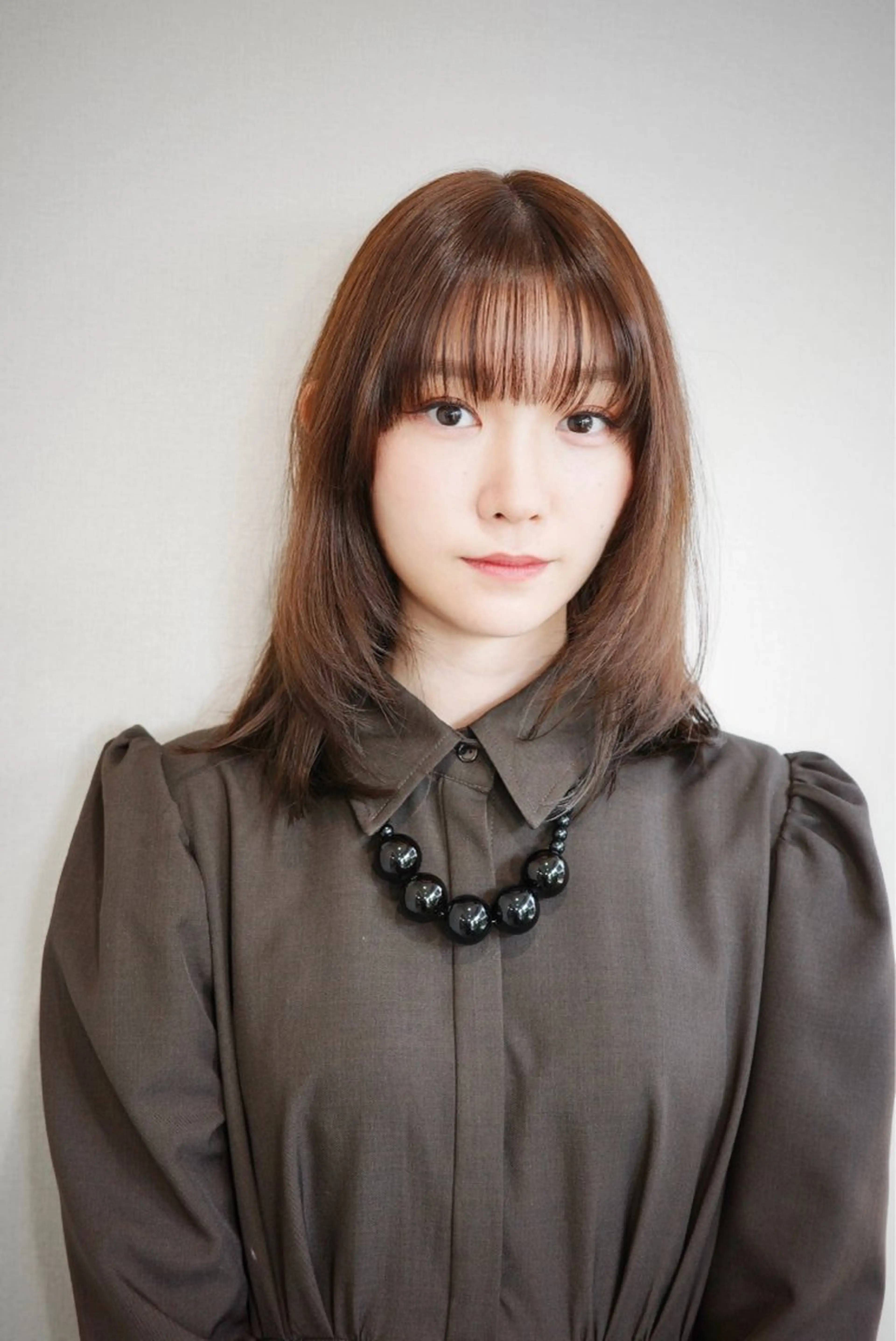 ミディアム カラー レイヤーカット ✨上品レディーなヘア スタイルへ✨髙木諒也のヘアスタイル