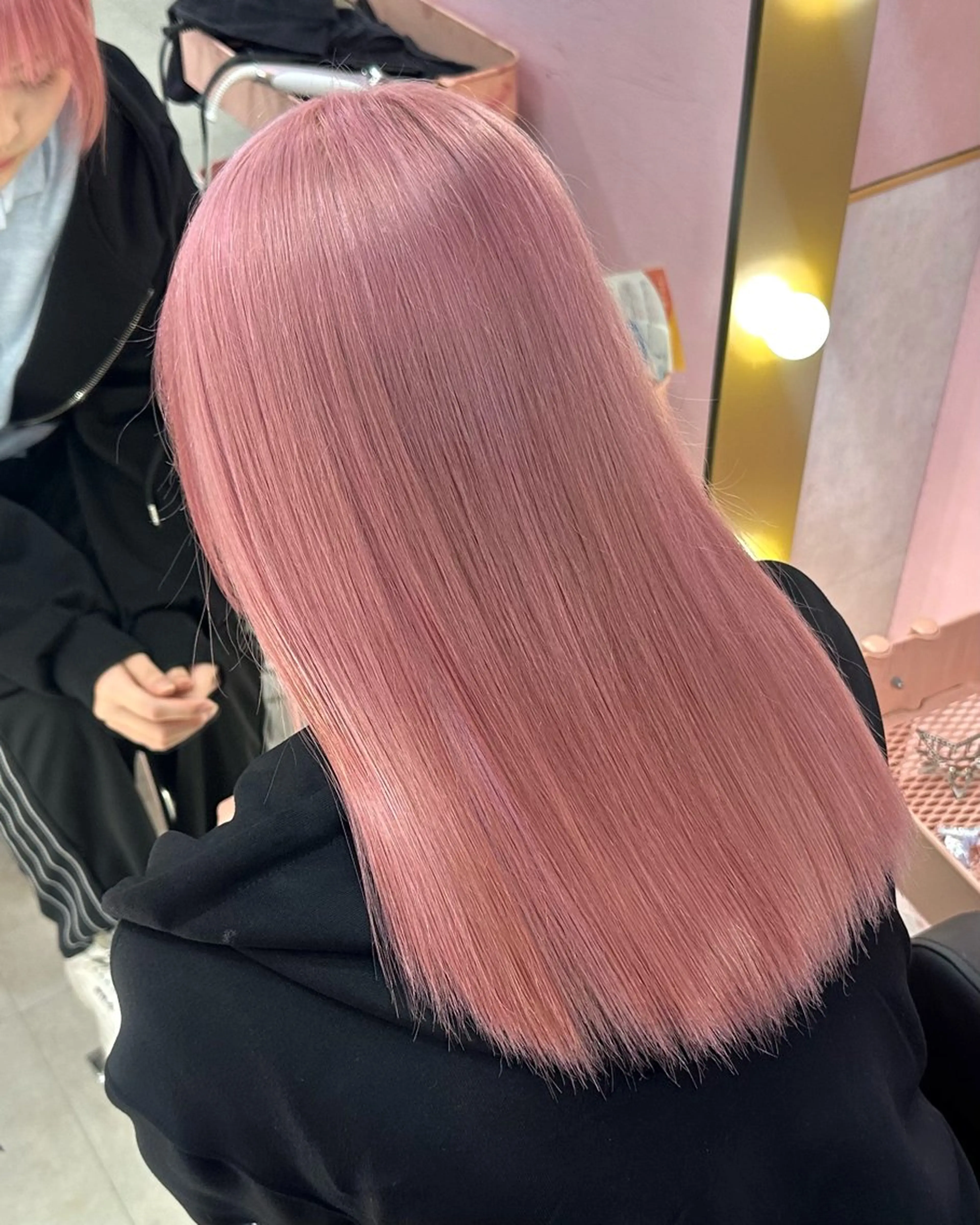 セミロング カラー カット ヘアカラー トリートメント ブリーチ指名 No.1🦋KOKIのヘアスタイル