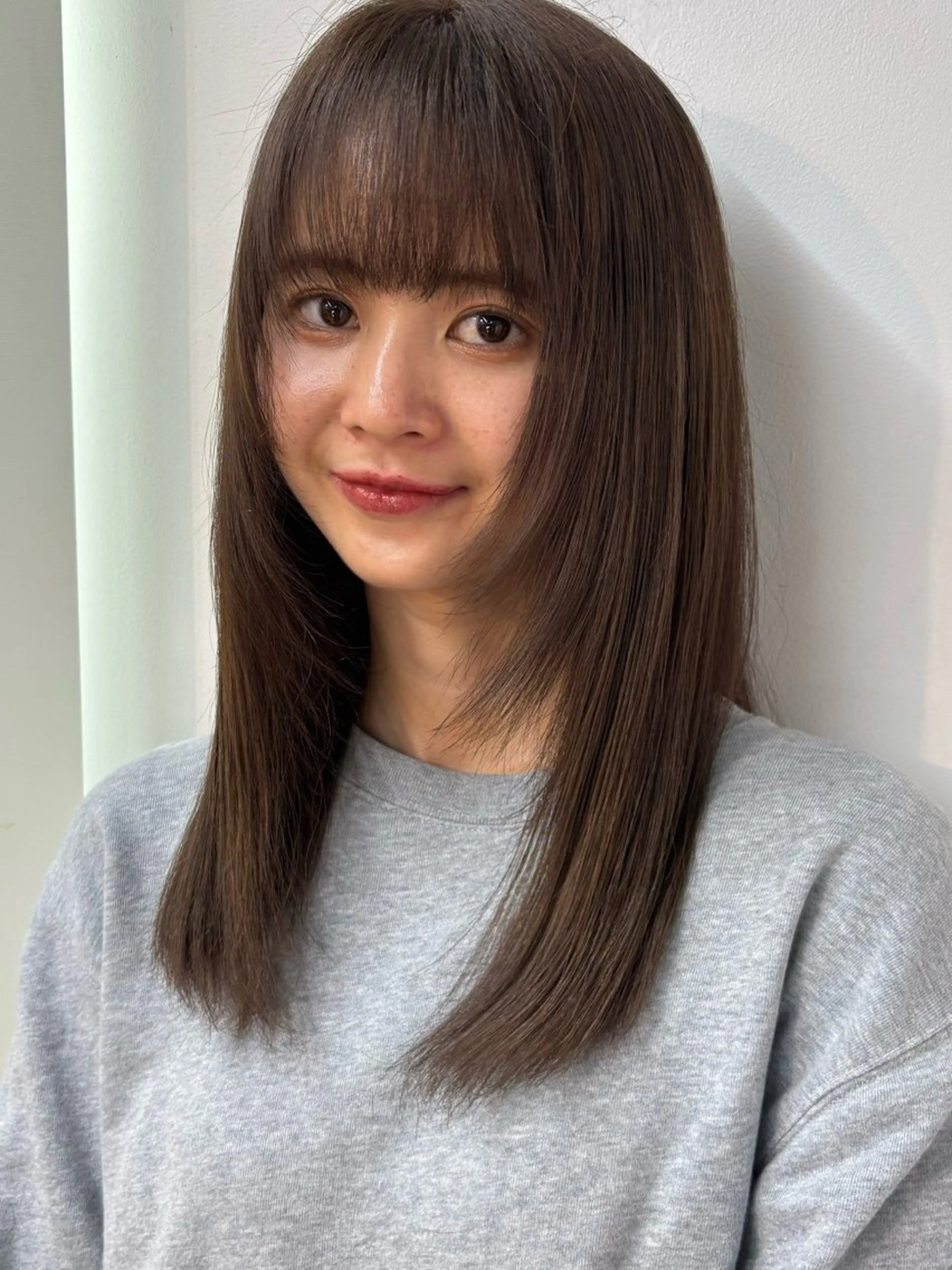 セミロング カラー ベージュカラー ブラウンカラー ブラウンベージュ 透明感カラー ナチュラルブラウン カット ヘアカラー トリートメント ボブ/ミディアム 親しみやすさ/さくらのヘアスタイル