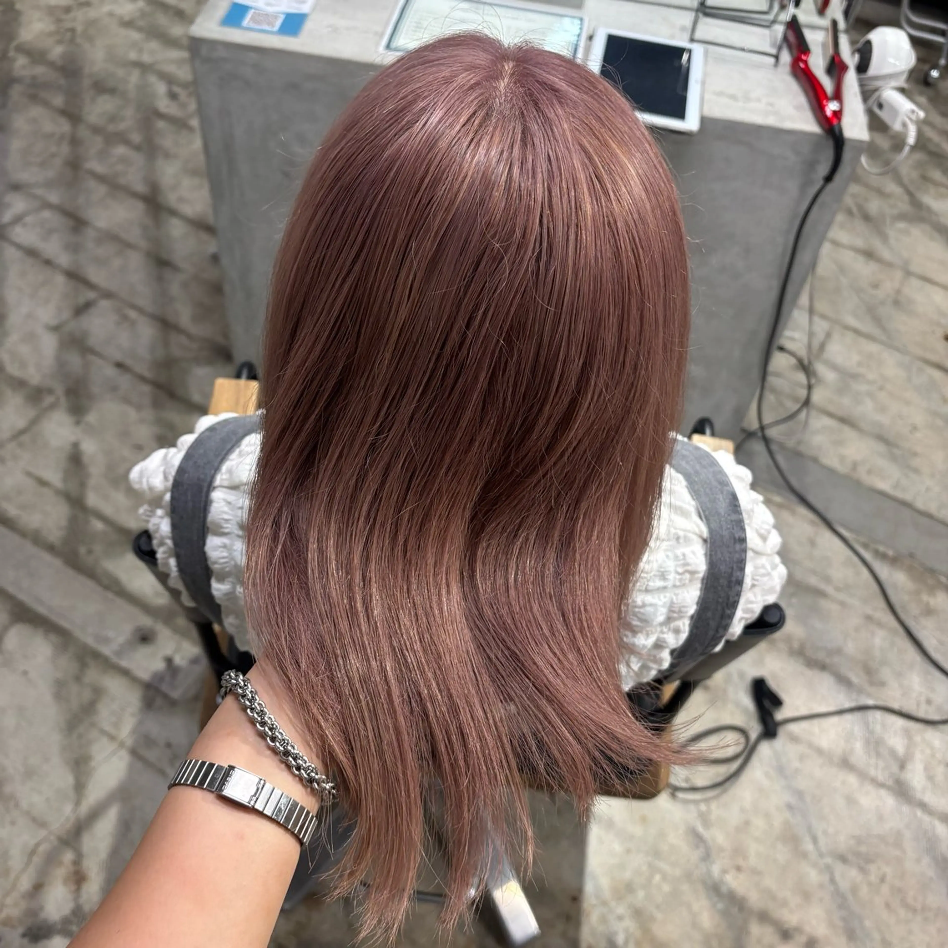 ロング カラー 山本 彩美香のヘアスタイル