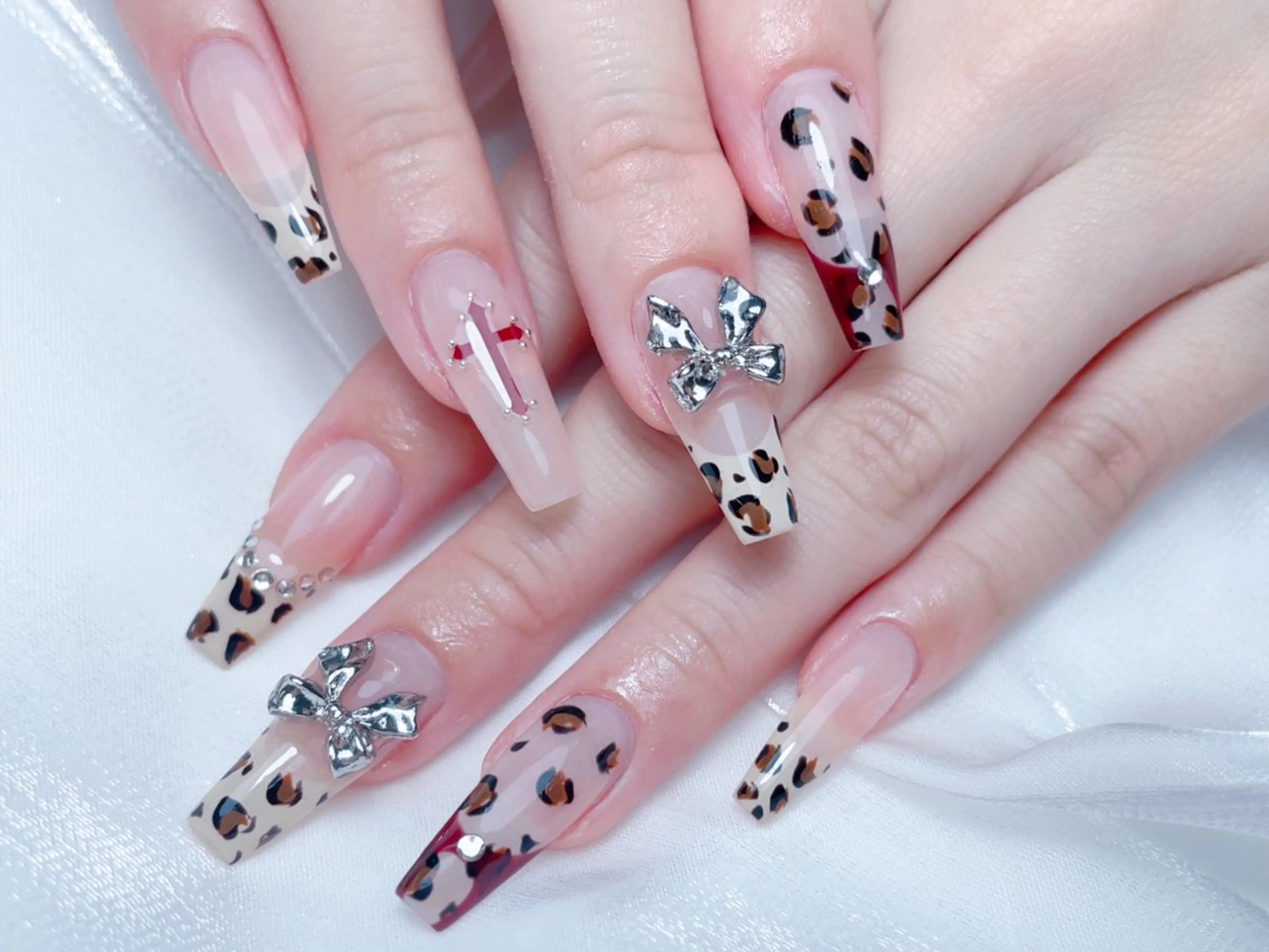 ネイル ハンドネイル M🌷nail 長さだし専門店のネイルデザイン