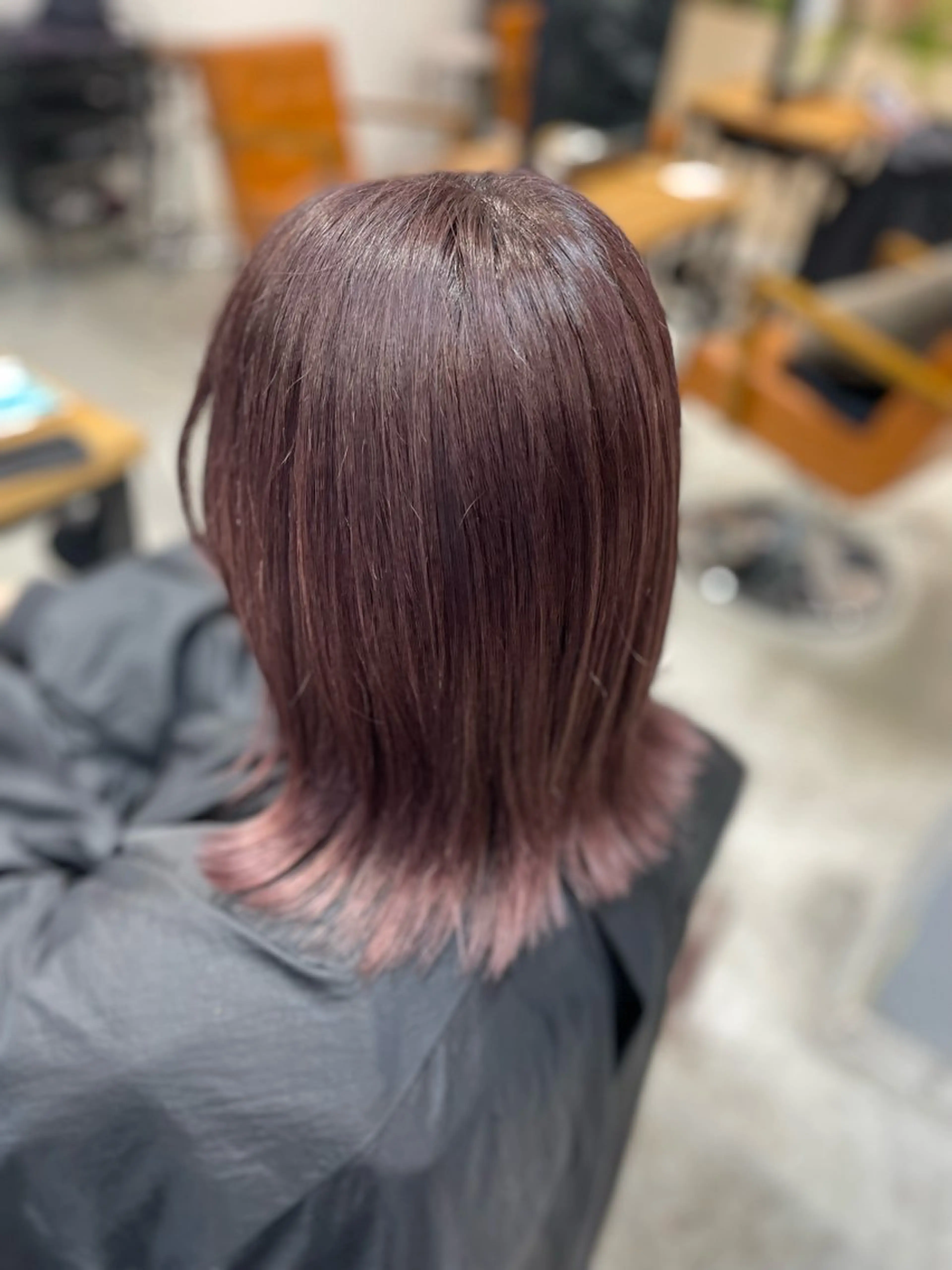 カラー ブリーチ 中原 栞奈のヘアスタイル