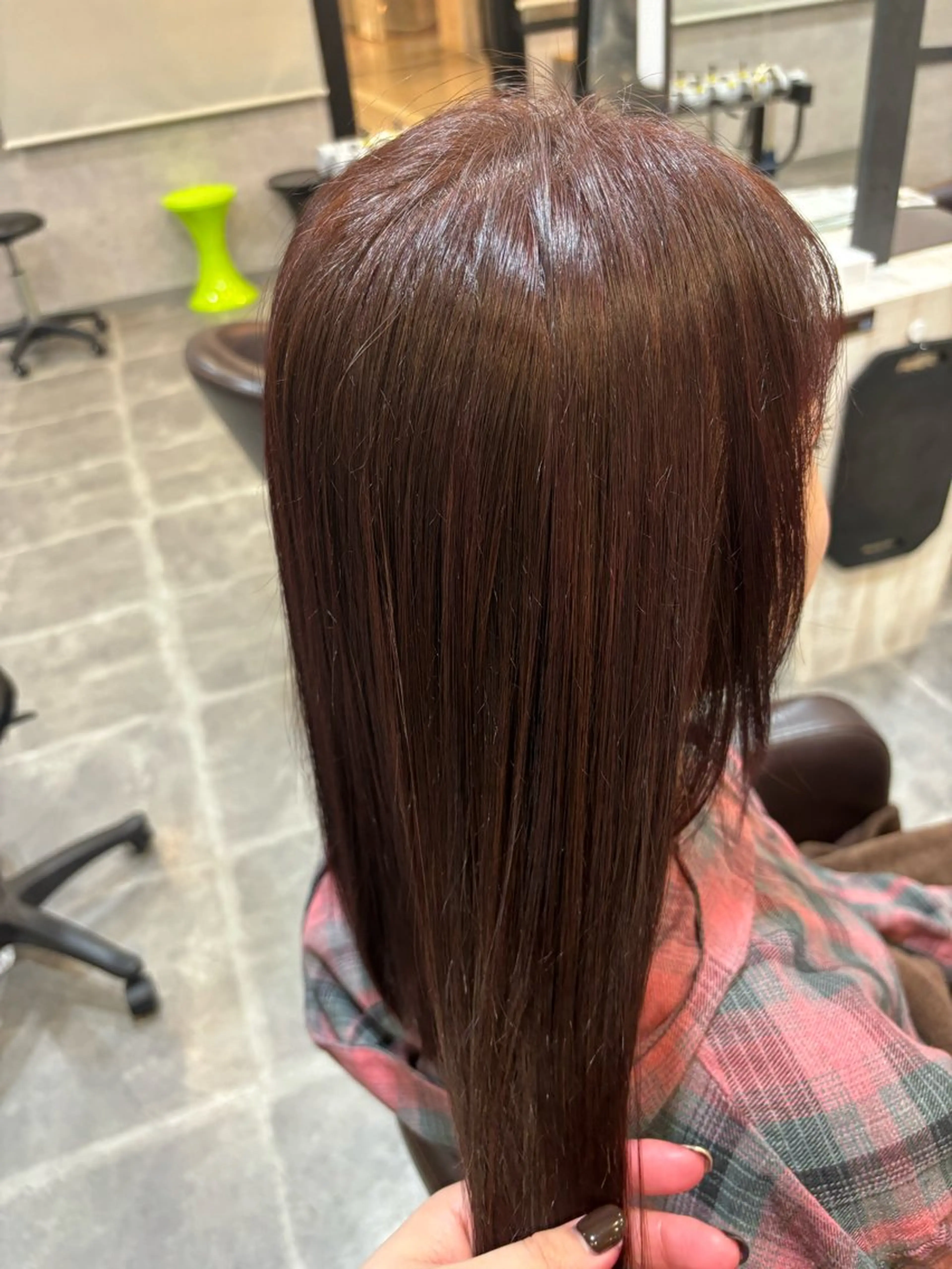 ミディアム 平瀬 胡桃のヘアスタイル