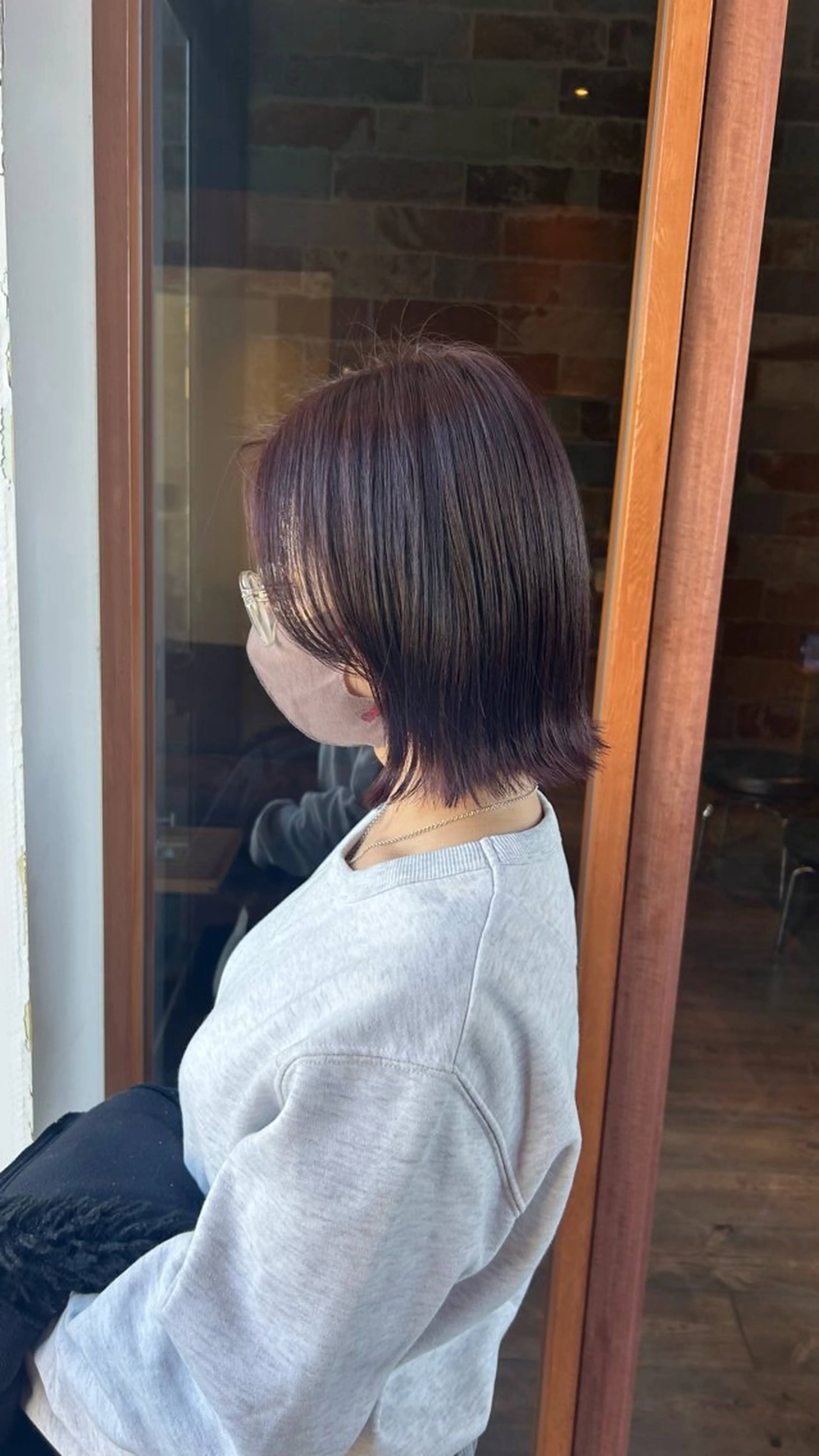 ショート カラー レッドカラー ボブ 顔周りカット レイヤーカット 村松 麻菜のヘアスタイル