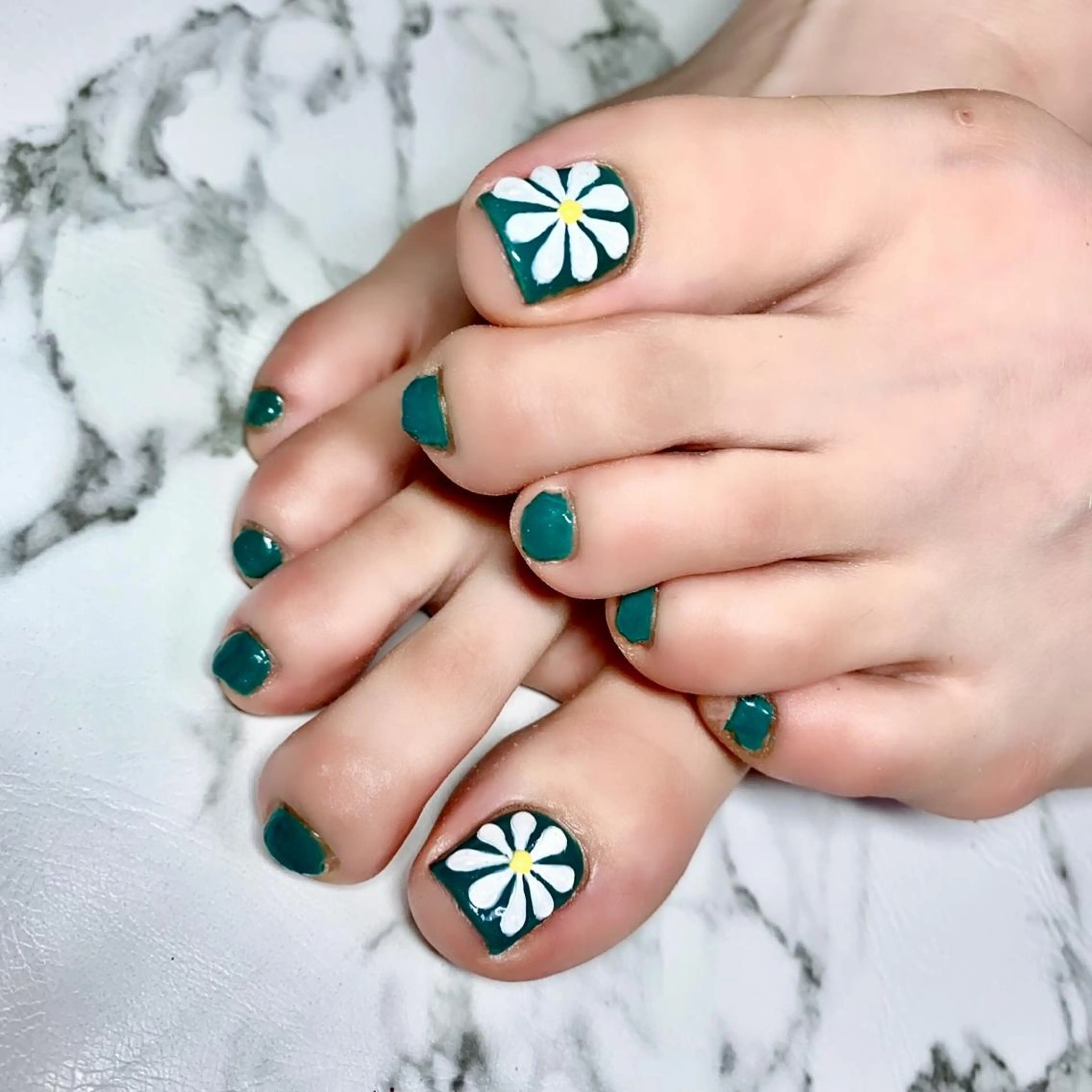 ネイル アニマル柄 アートネイル ニュアンスネイル ぷっくりネイル ネイルチップ フットネイル x.1.0.nail ♡Cのネイルデザイン