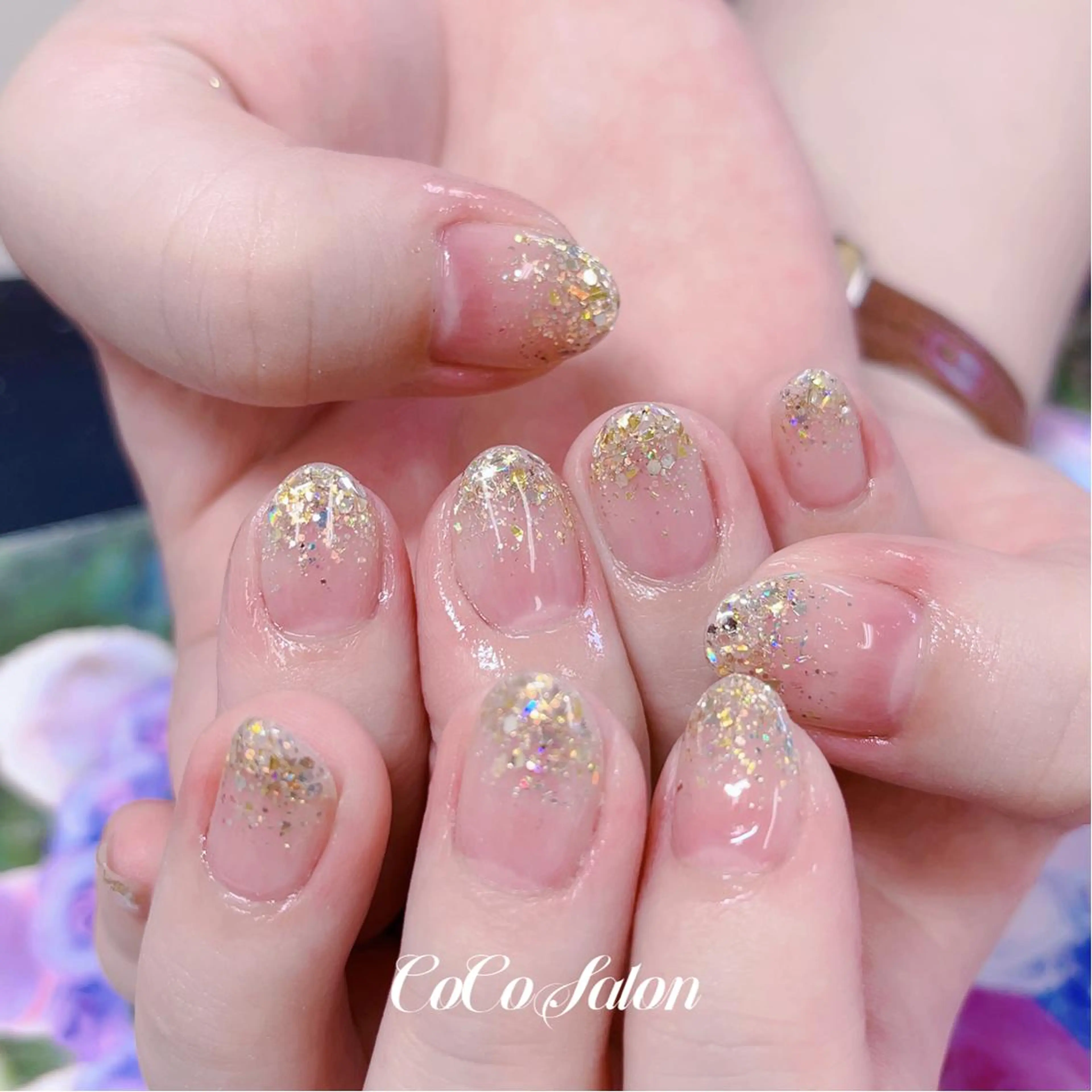 ネイル 長さ出し ジェルネイル グラデーション ホログラムネイル キラキラネイル CoCoSalon ネイル/まつ毛予約のネイルデザイン