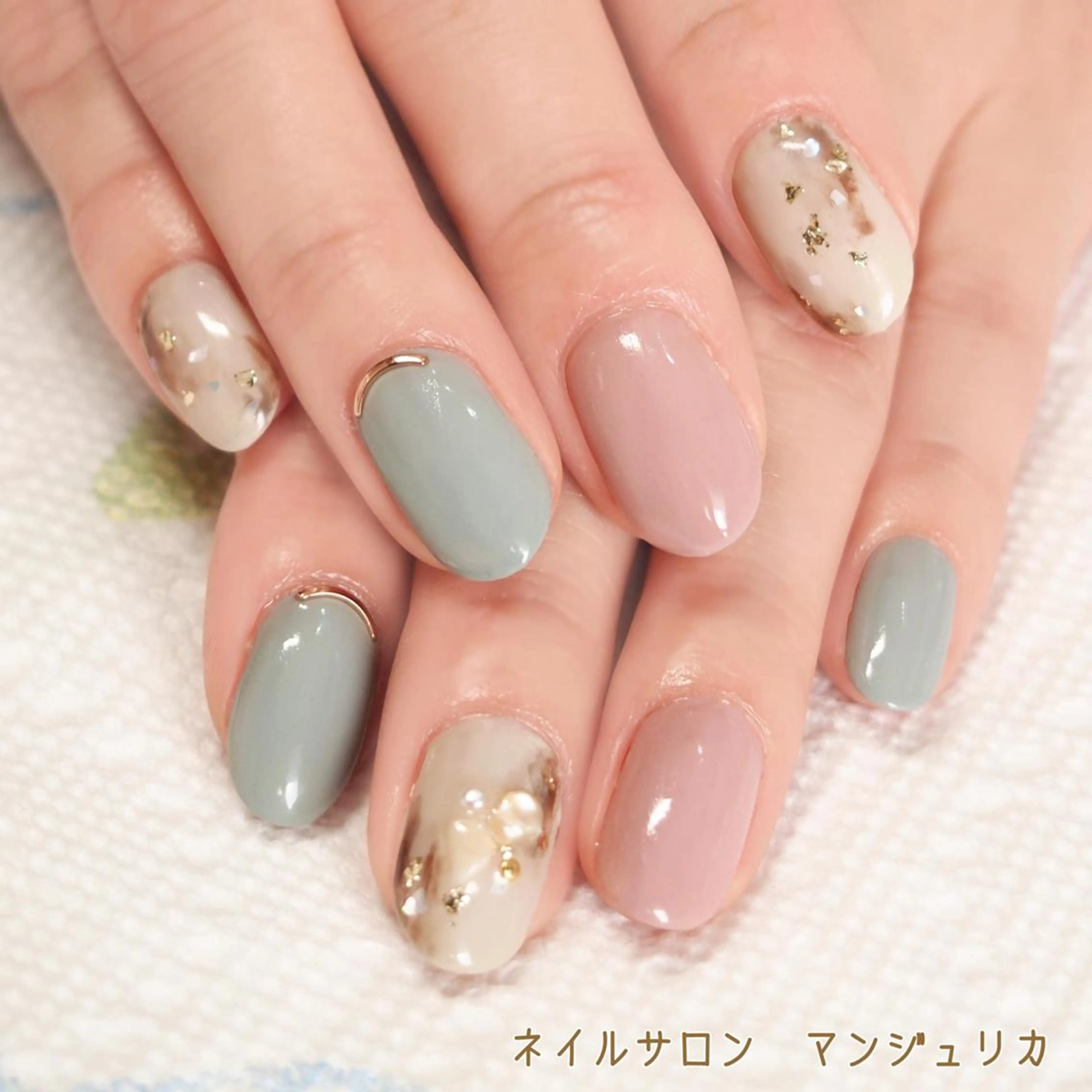 ネイル アートネイル ジェルネイル 山田 麻衣のネイルデザイン