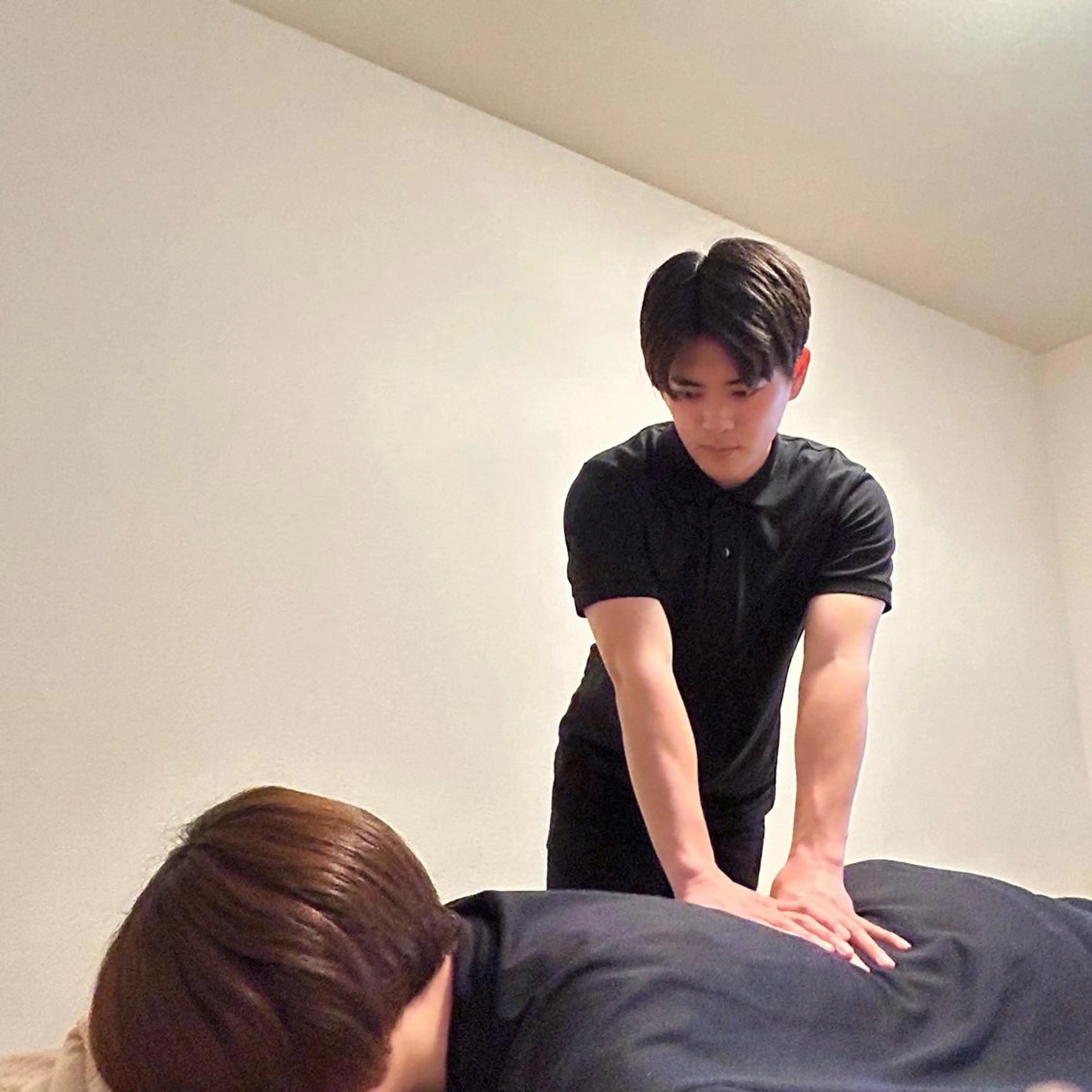 【首、肩、腰でお悩みの方】全身整体60分の写真