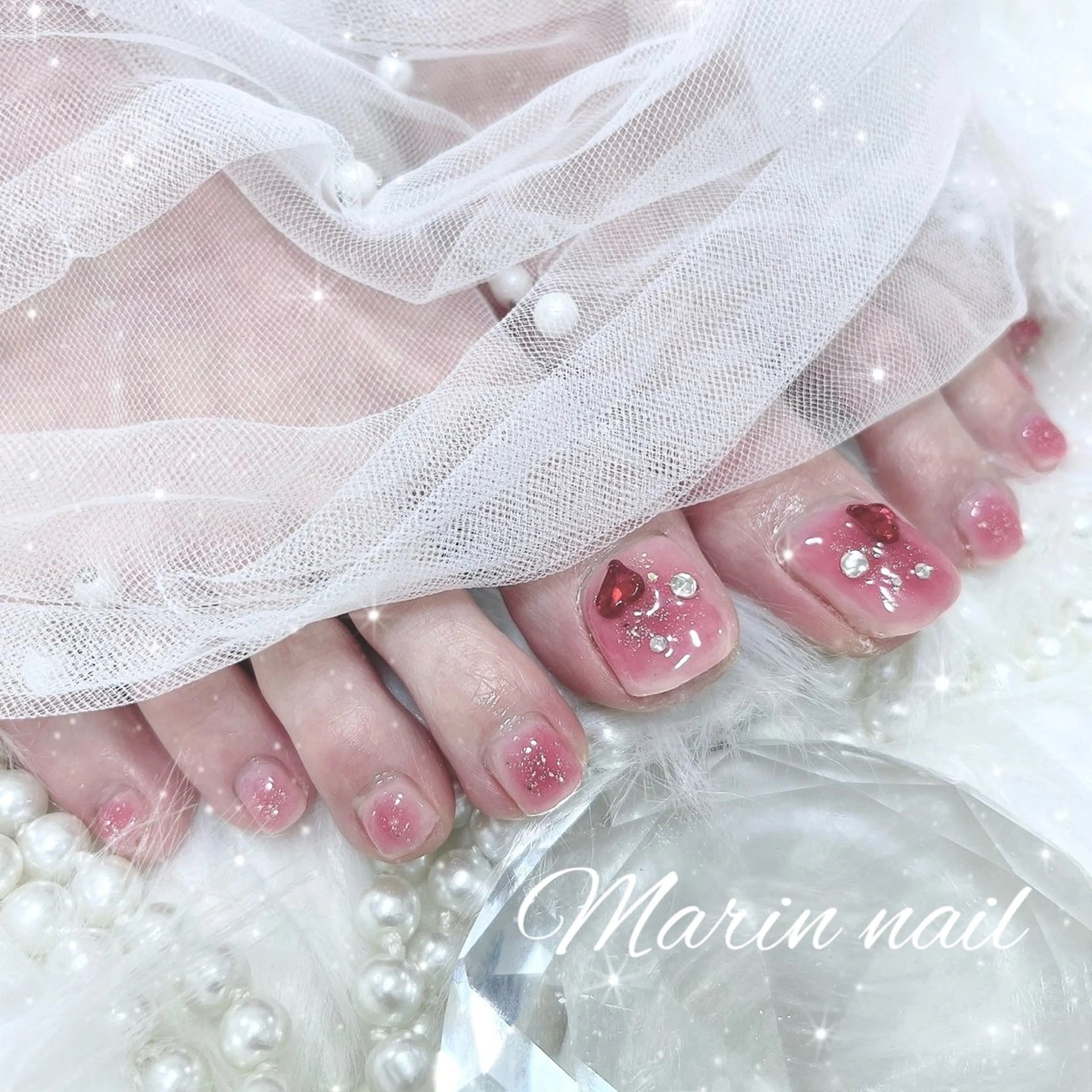 ネイル チークネイル フットネイル おそろいネイル フットネイル Marin nailのネイルデザイン
