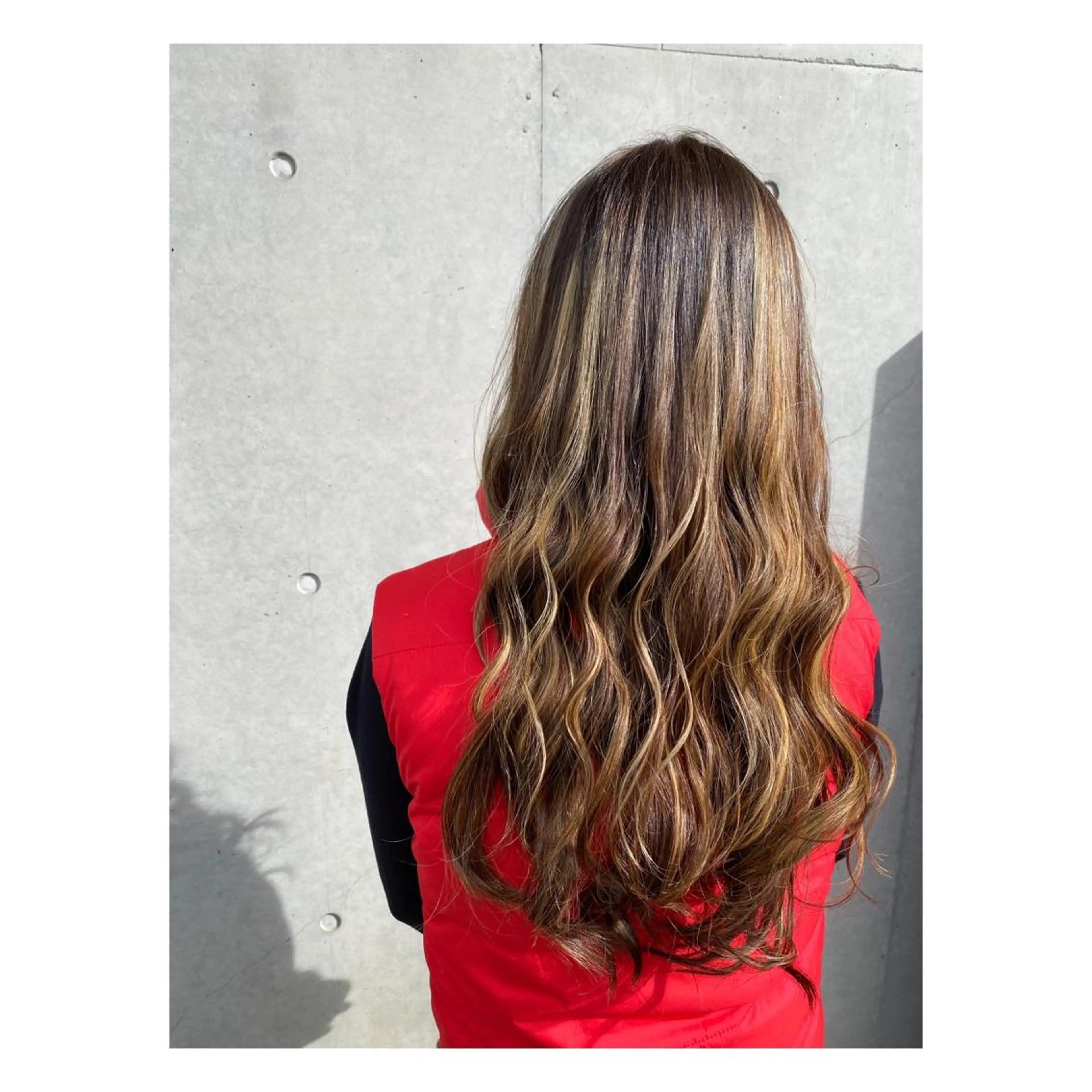 ロング カラー バレイヤージュ ブロンド レイヤーカット 菊池大一 溝の口パーマのヘアスタイル