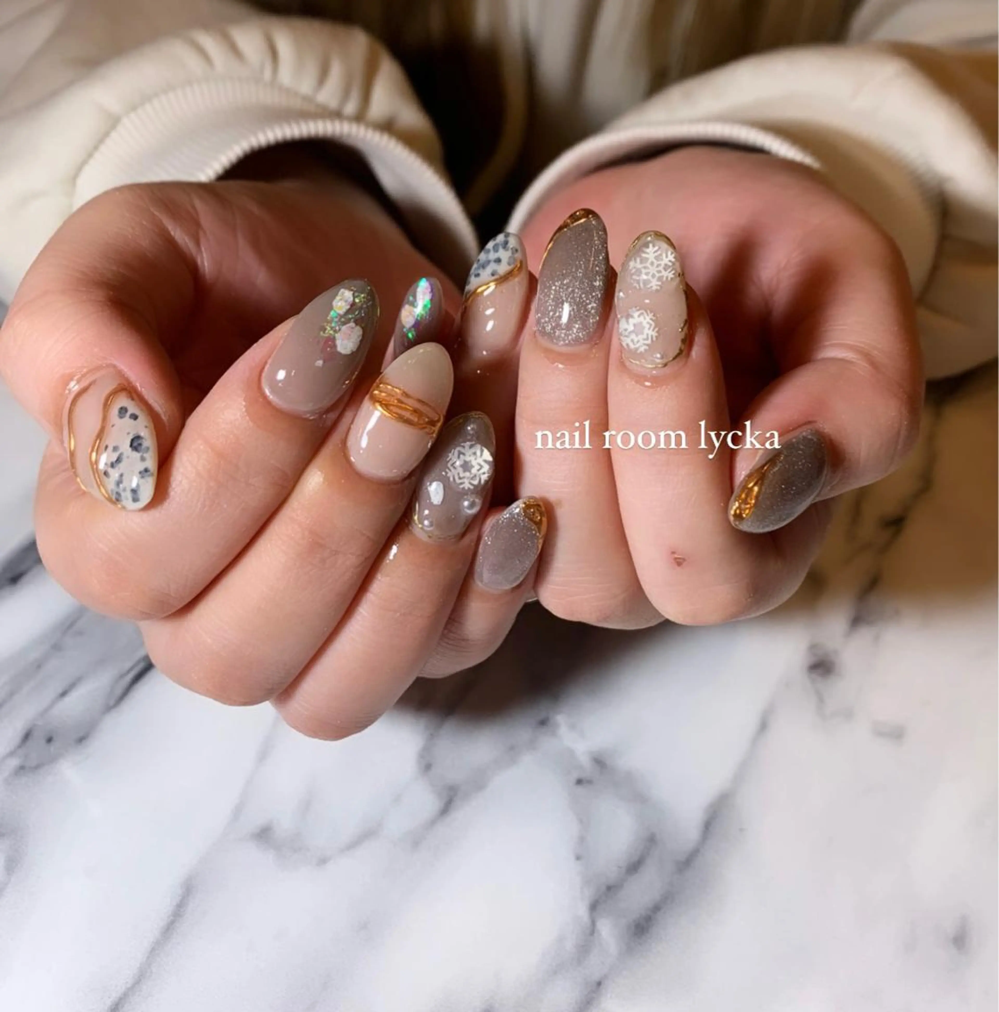 ネイル ﾈｲﾙﾙｰﾑﾘｯｶ 𝐦𝐚𝐲𝐮のネイルデザイン