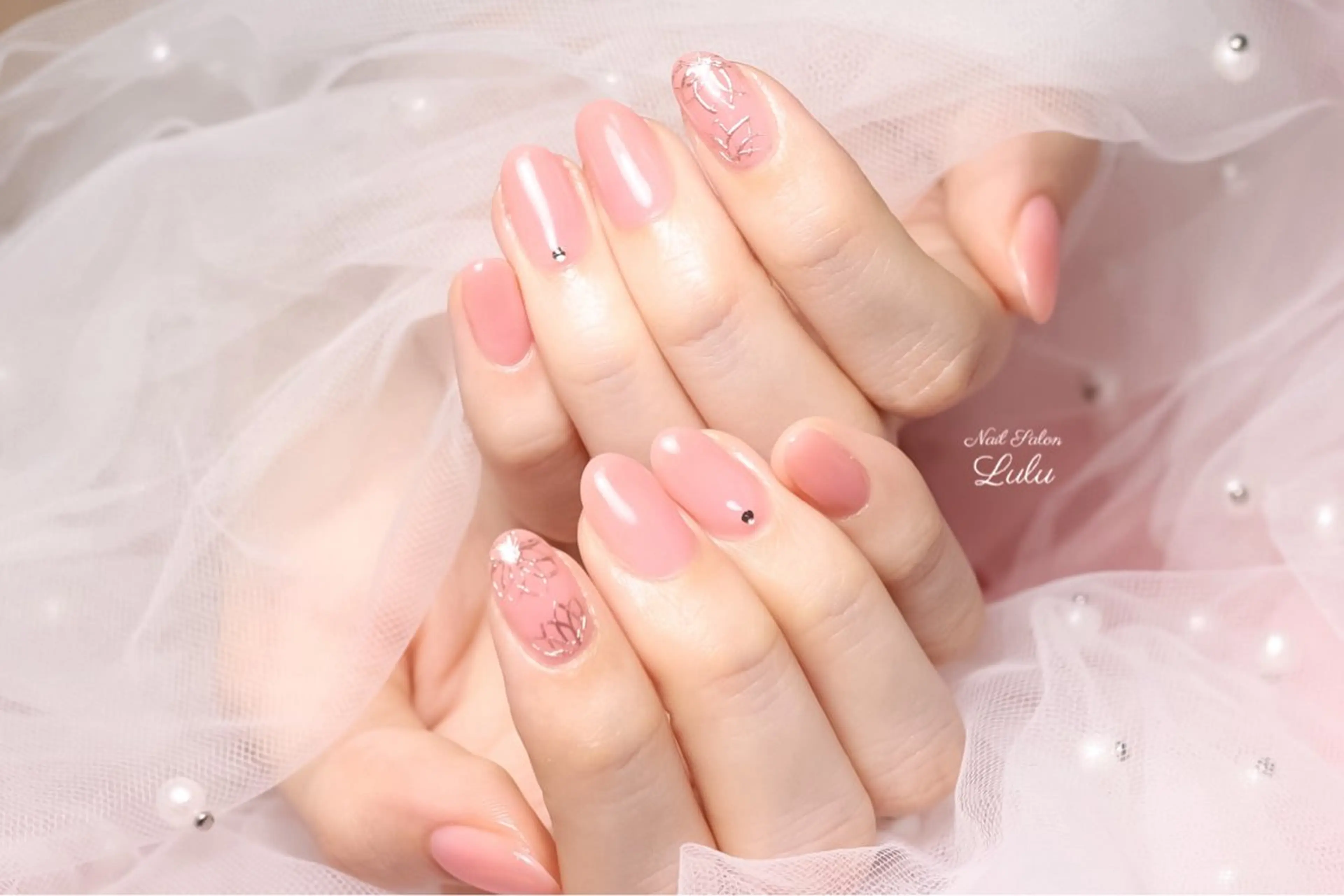 ネイル フットネイル Lulu nail salon 南堀江店所属・西村 あやかのネイルデザイン