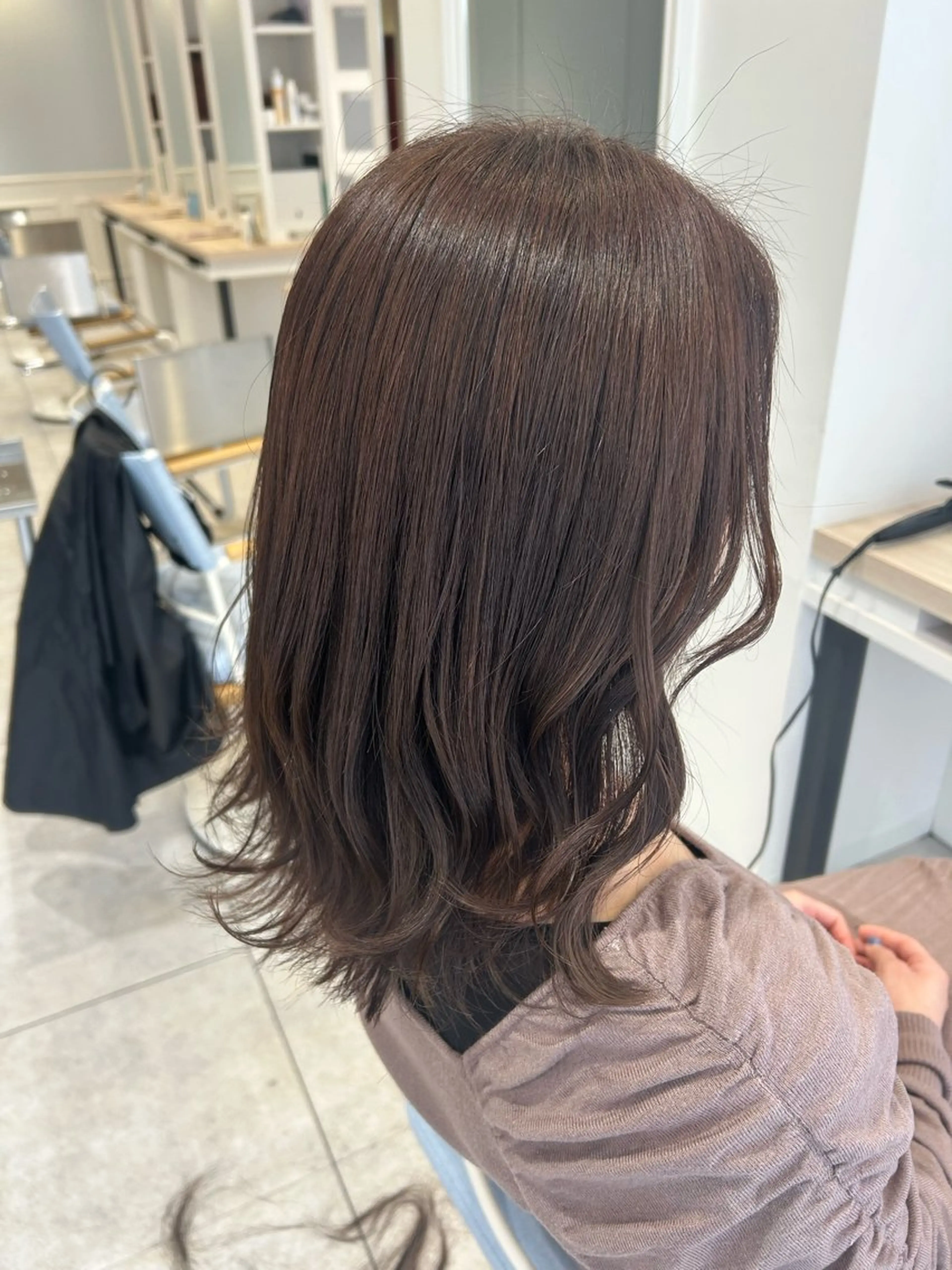 セミロング カラー アッシュ アッシュブラウン ブラウンカラー 《.Xian》ミサキ /艶髪/メンズパーマのヘアスタイル