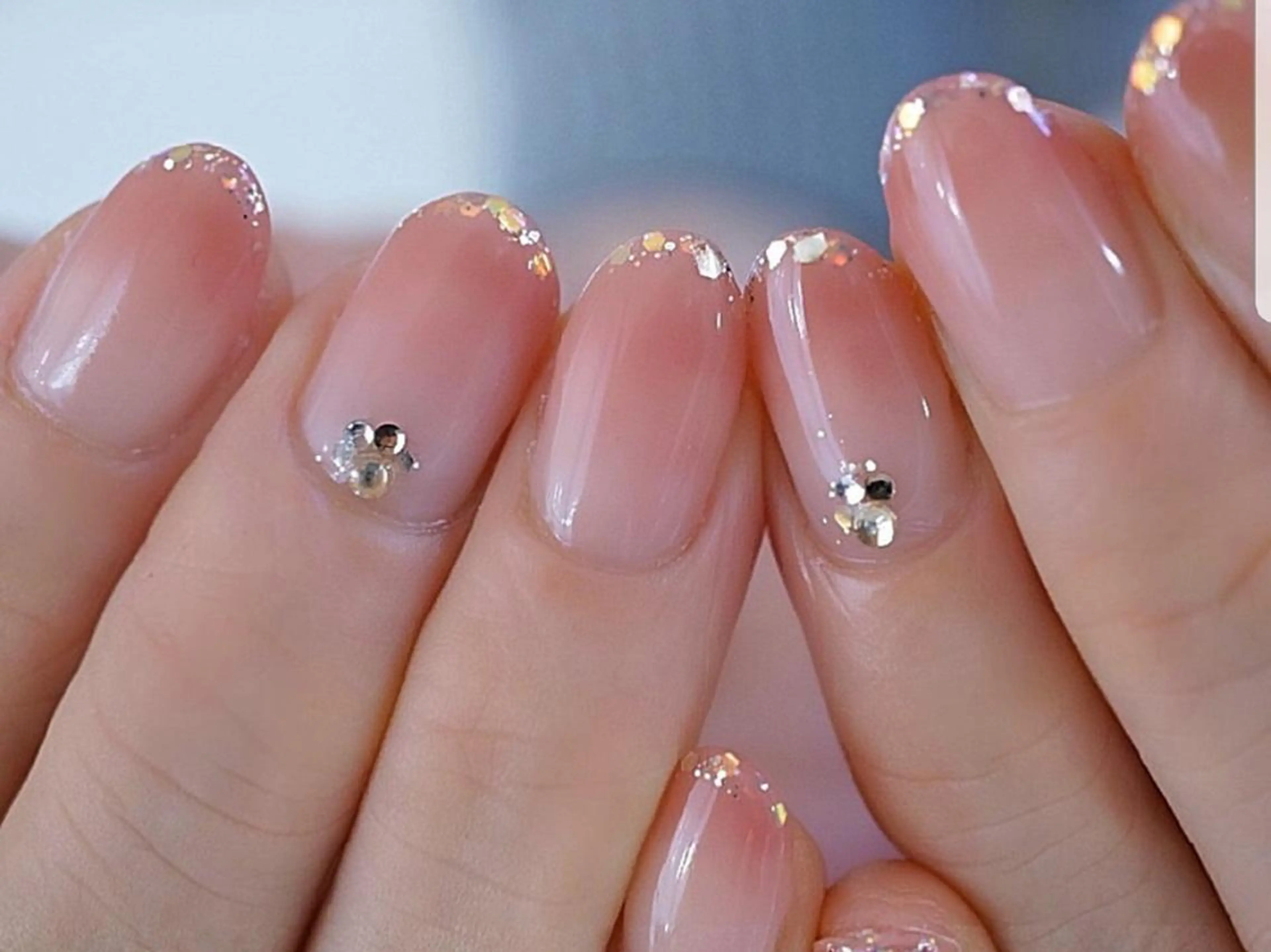 ネイル ジェルネイル グラデーション クレアラルーチェ studentサロンのネイルデザイン