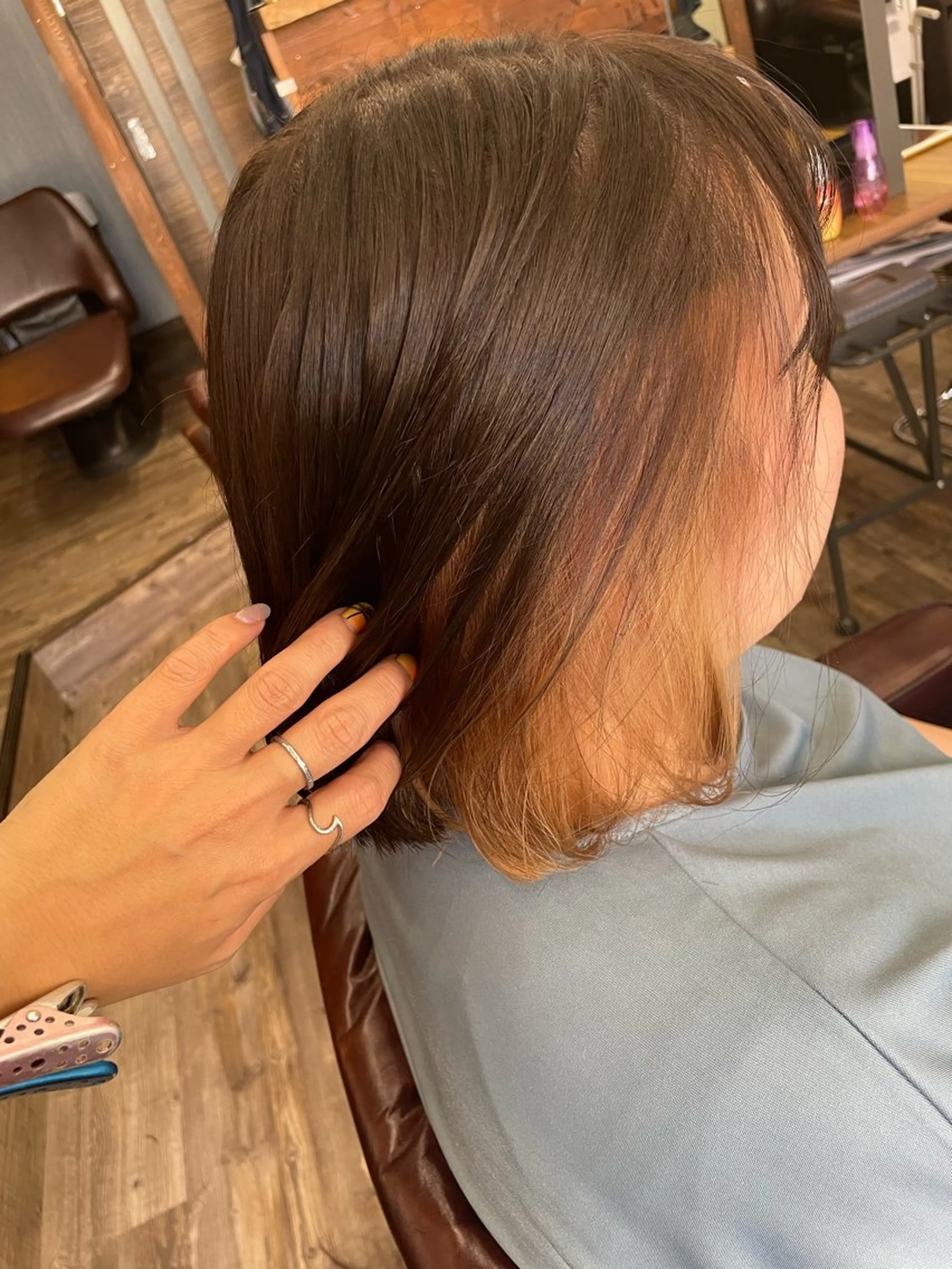 ミディアム カラー インナーカラー 顔周りカット 💎白髪染めも対応 🙆👌山本明菜のヘアスタイル