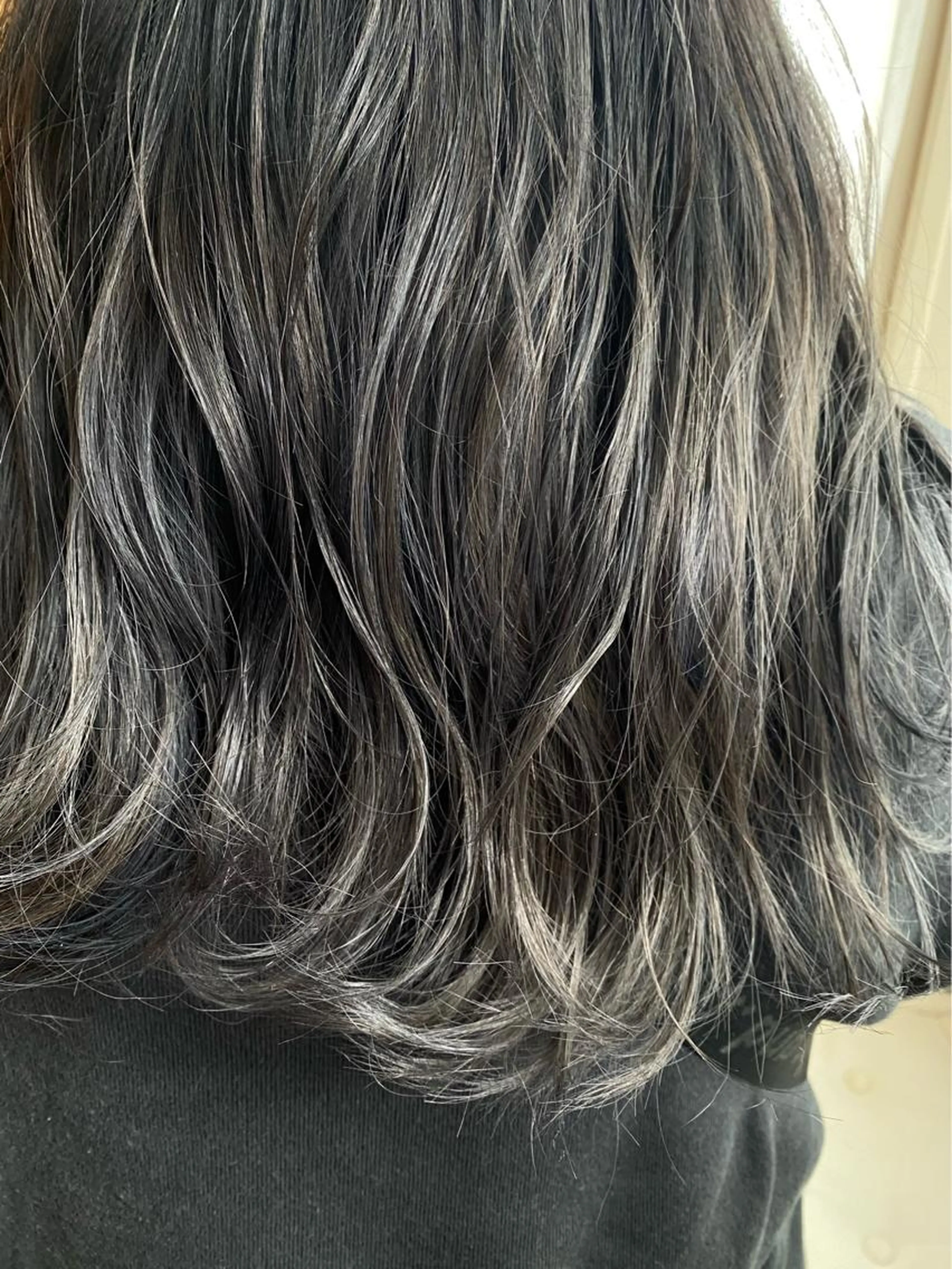 選べる！高発色カラー剤＋カット＋ウル艶トリートメントの写真