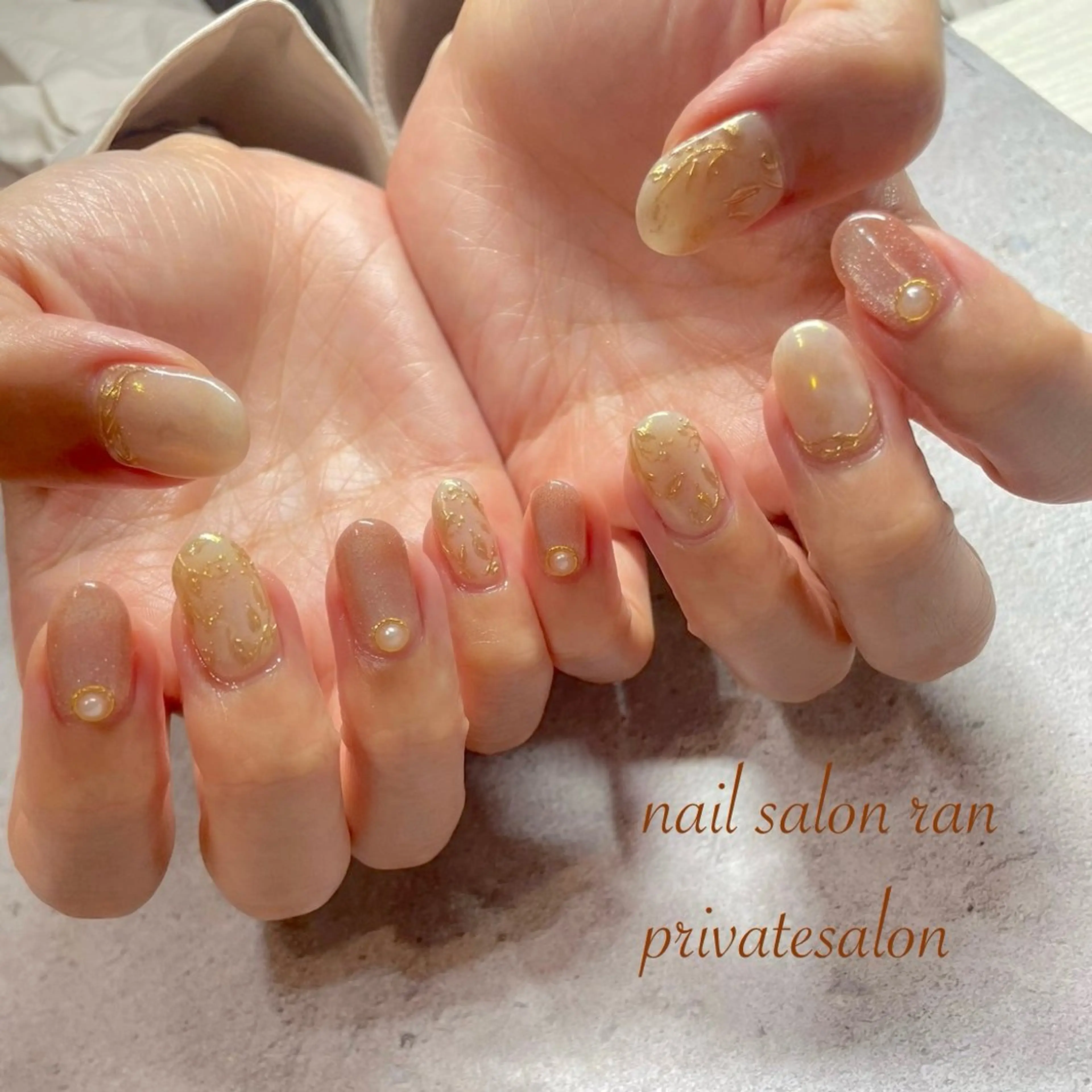 ネイル アートネイル ゴールド ミラーネイル ハンドネイル ハンドケア nailsalon ranのネイルデザイン