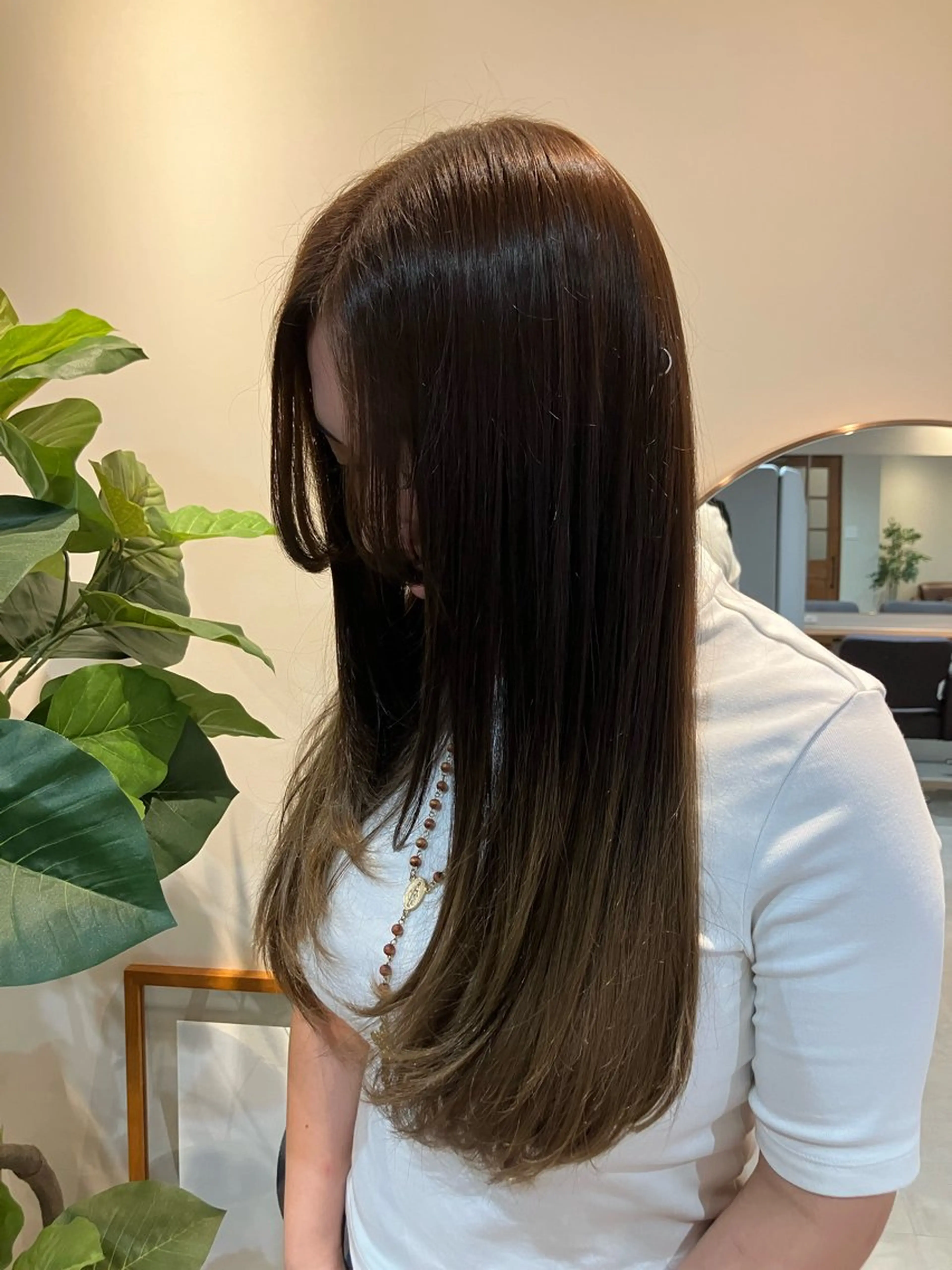 ロング カラー 沼尻 心のヘアスタイル