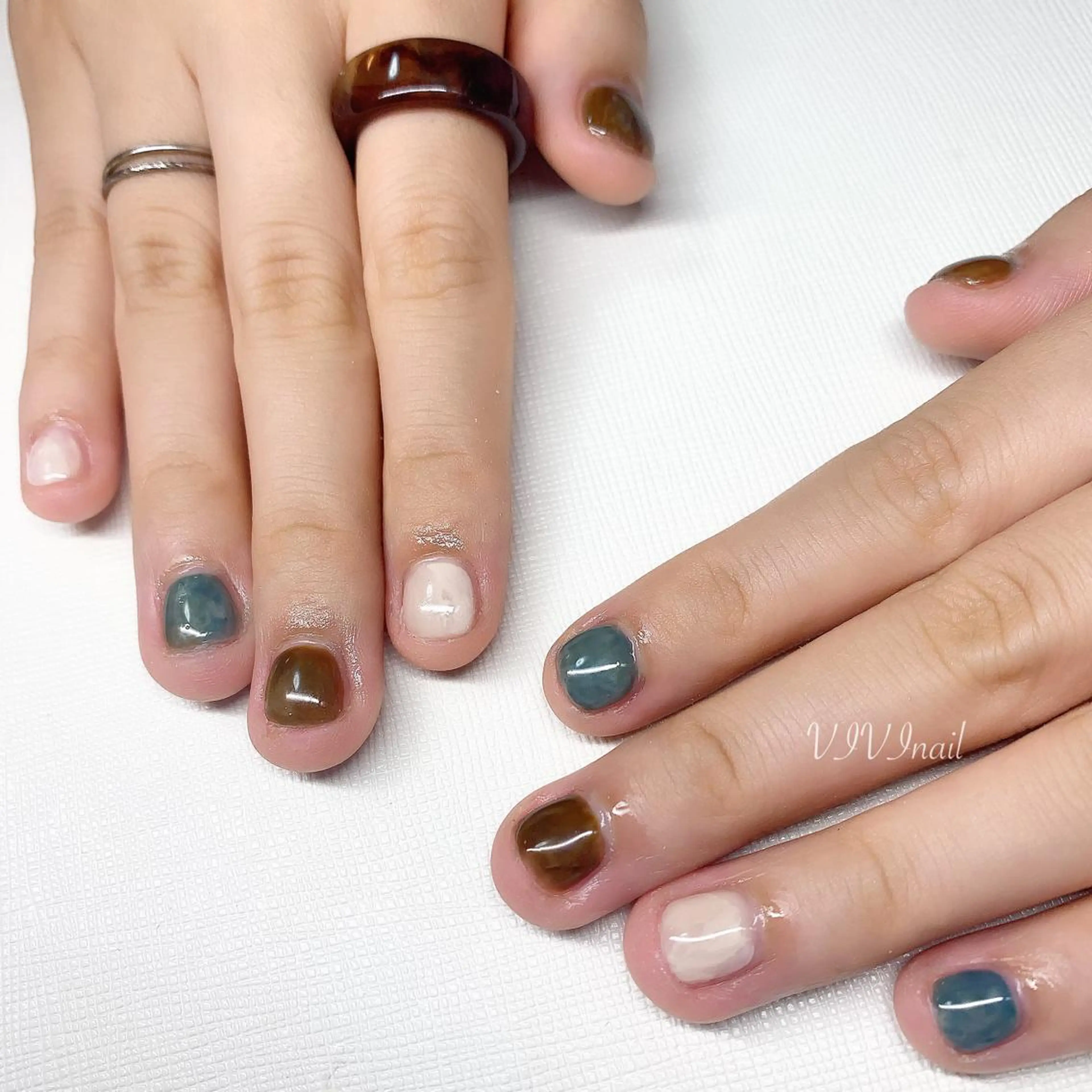 ネイル ニュアンスネイル ショートネイル ハンドネイル vivi nailのネイルデザイン