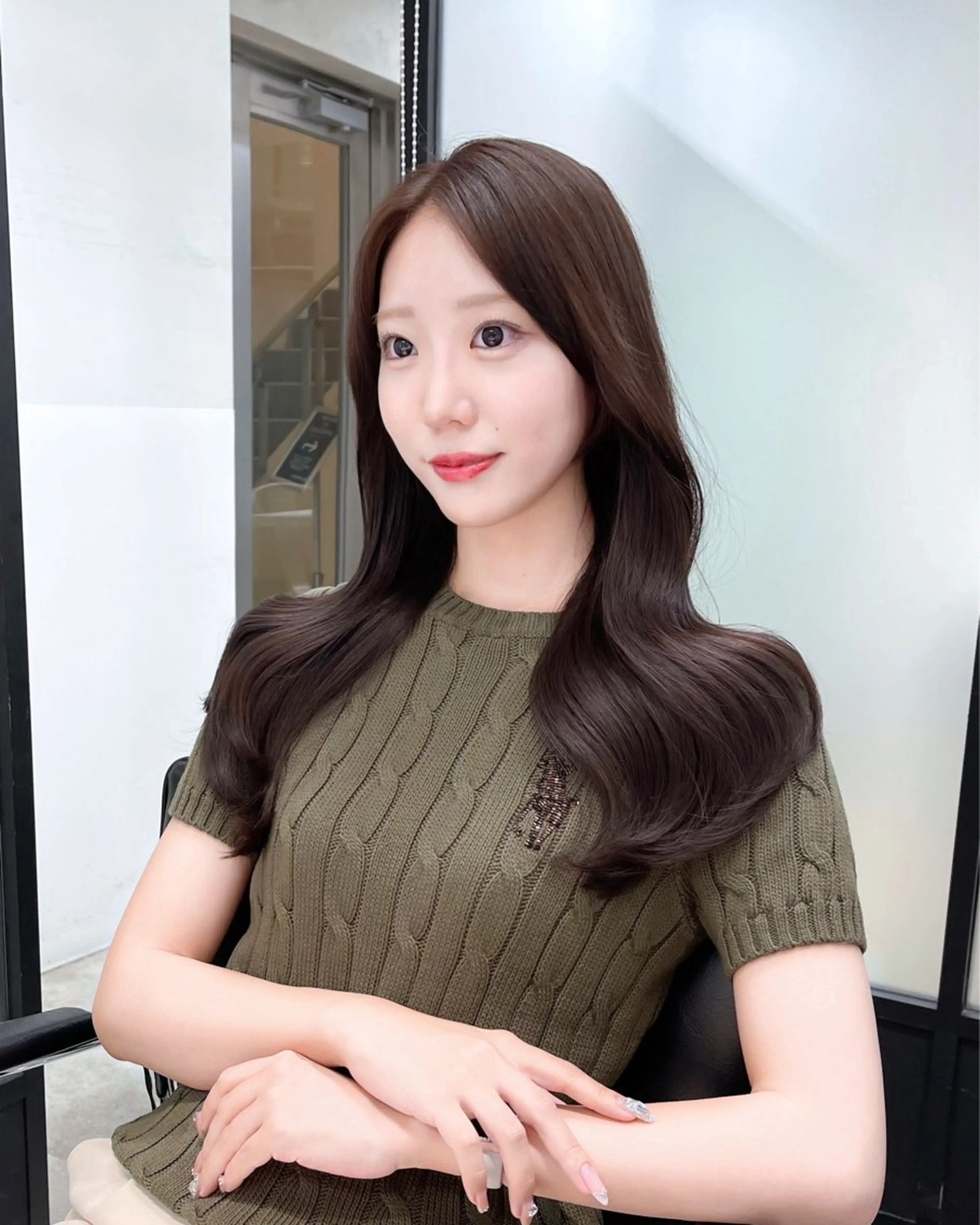 カラー カット ヘアカラー トリートメント 韓国レイヤーカット 髪質改善▫️水野有真のヘアスタイル