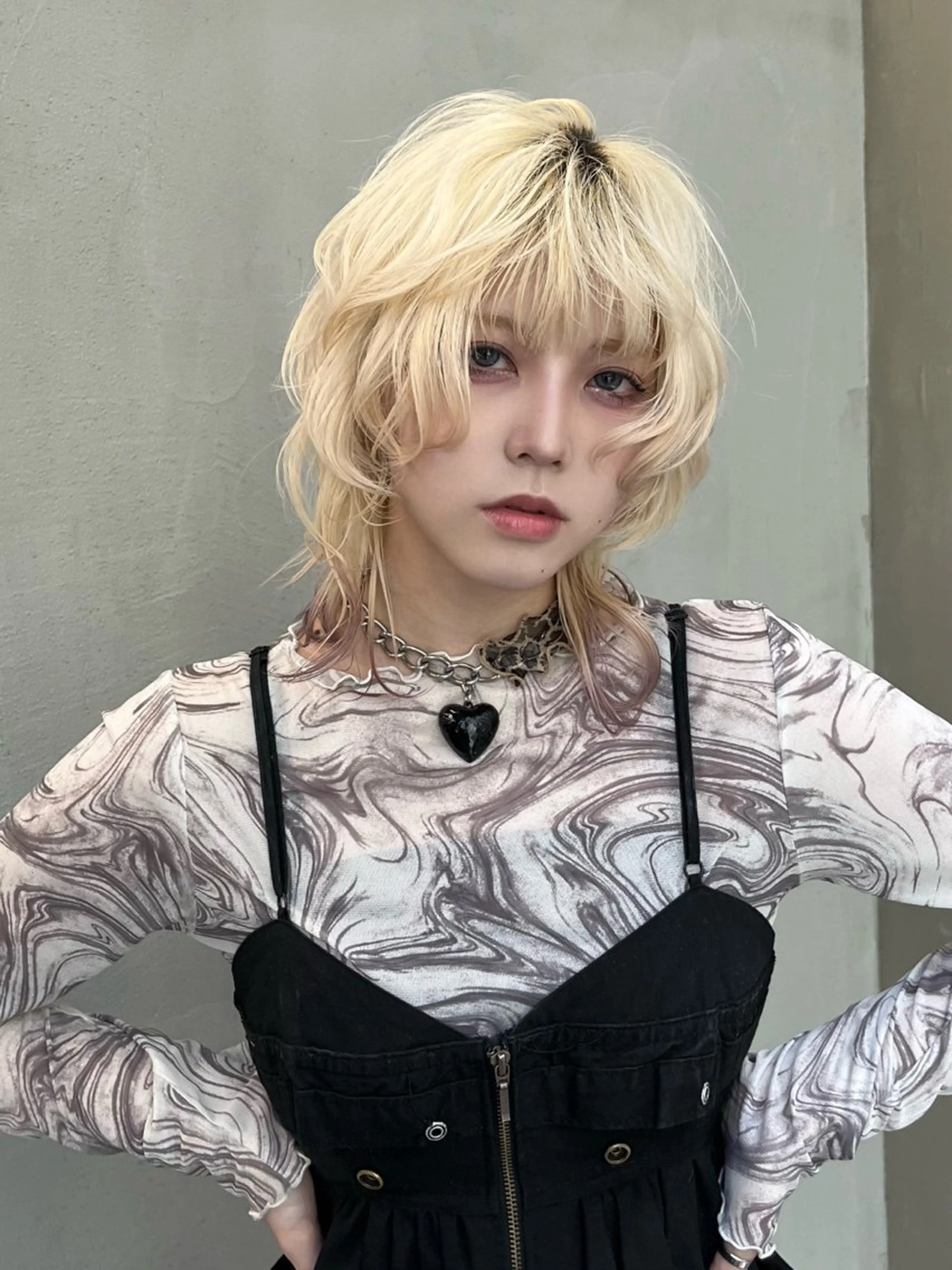 セミロング イツク ⚡️ ルーツ/ハイトーンのヘアスタイル