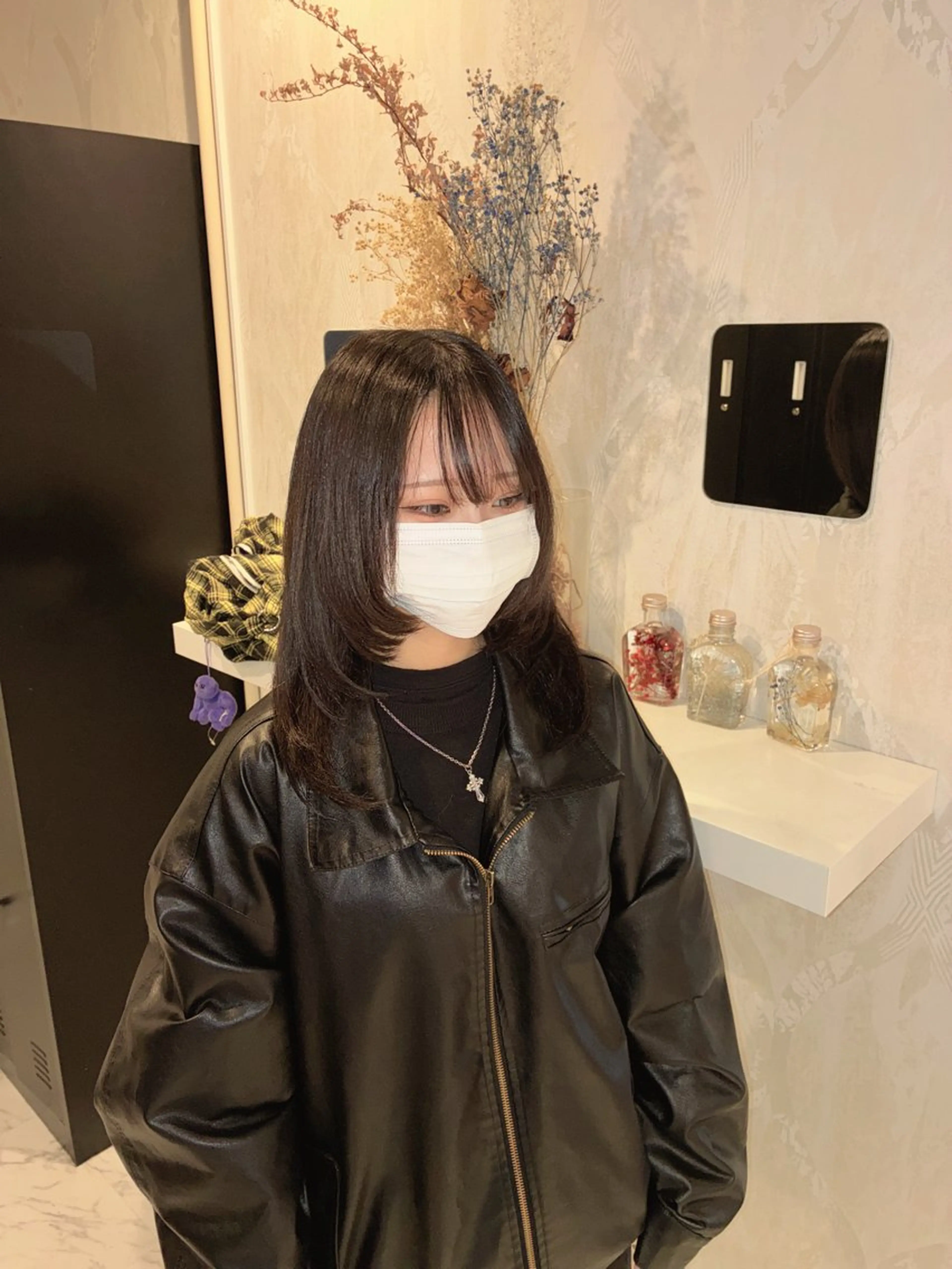 ミディアム ハッシュカット レイヤーカット ハナダ メイのヘアスタイル