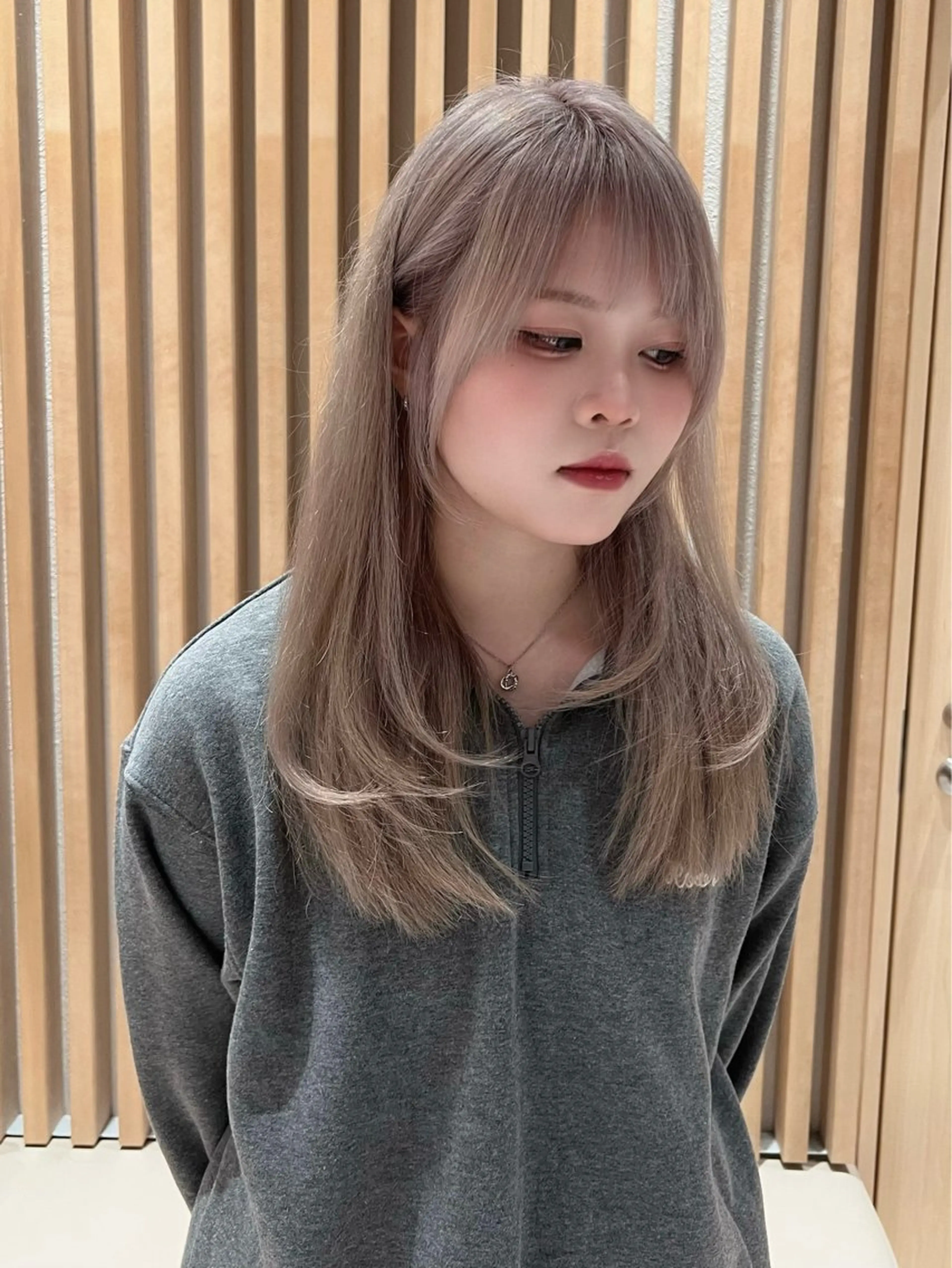 セミロング カラー ヘアカラー トリートメント 興津/韓国レイヤー ダブルカラー美髪縮毛のヘアスタイル