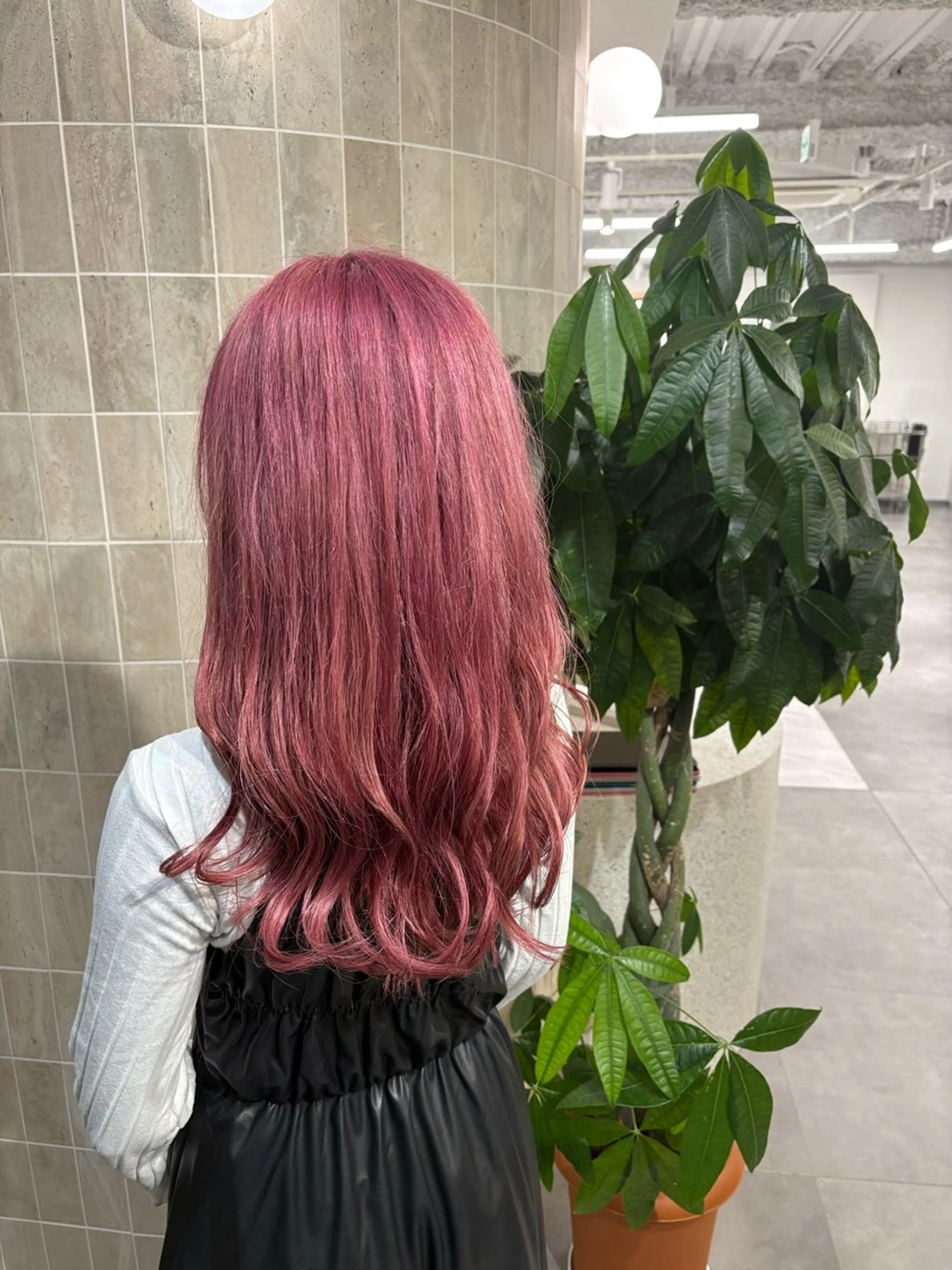 ロング ヘアカラー ［Elsa元町］ 城内譲のヘアスタイル