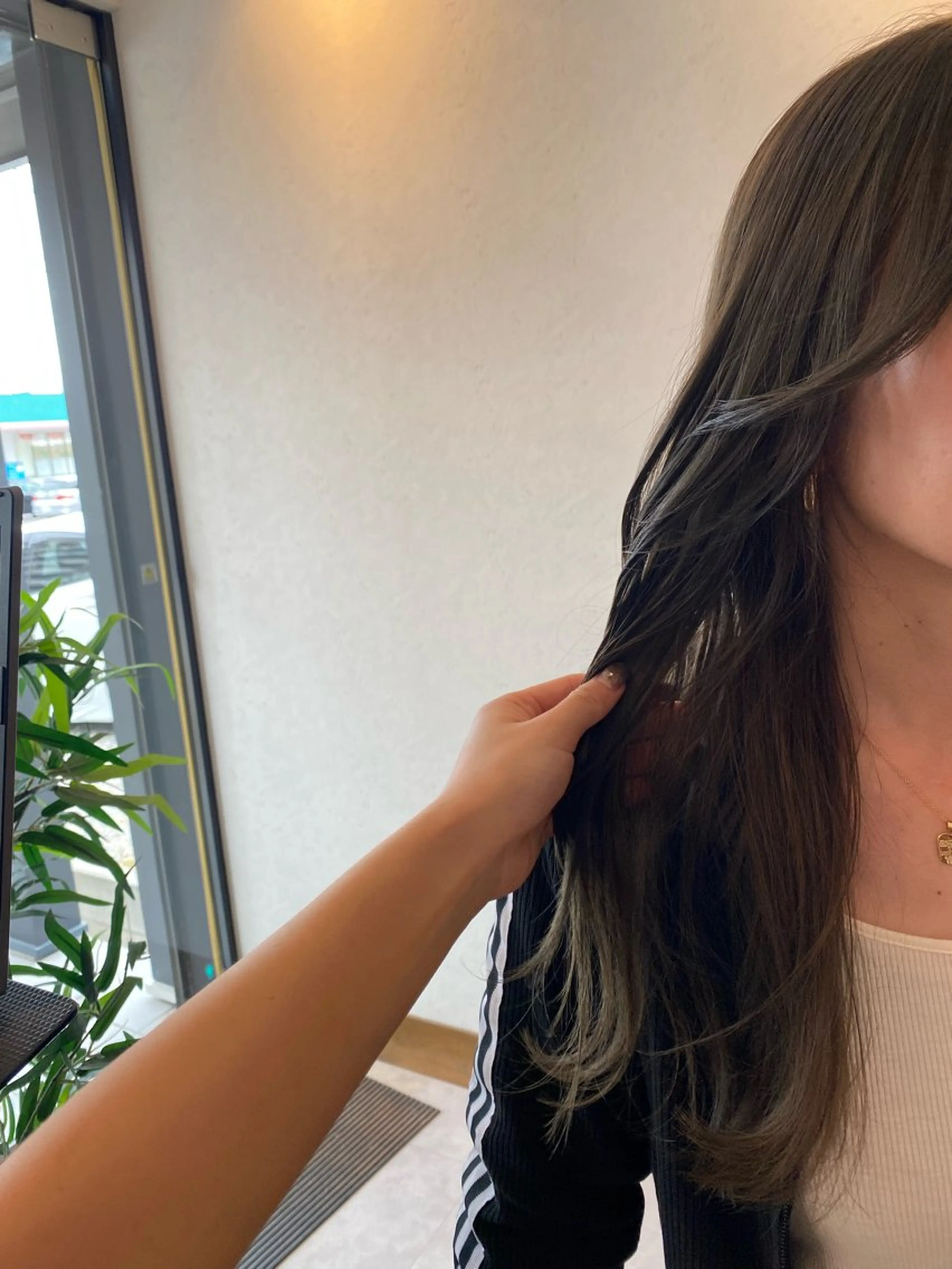 セミロング カット ヘアカラー 希優🌺ソムリエ /ブリーチ/カットのヘアスタイル