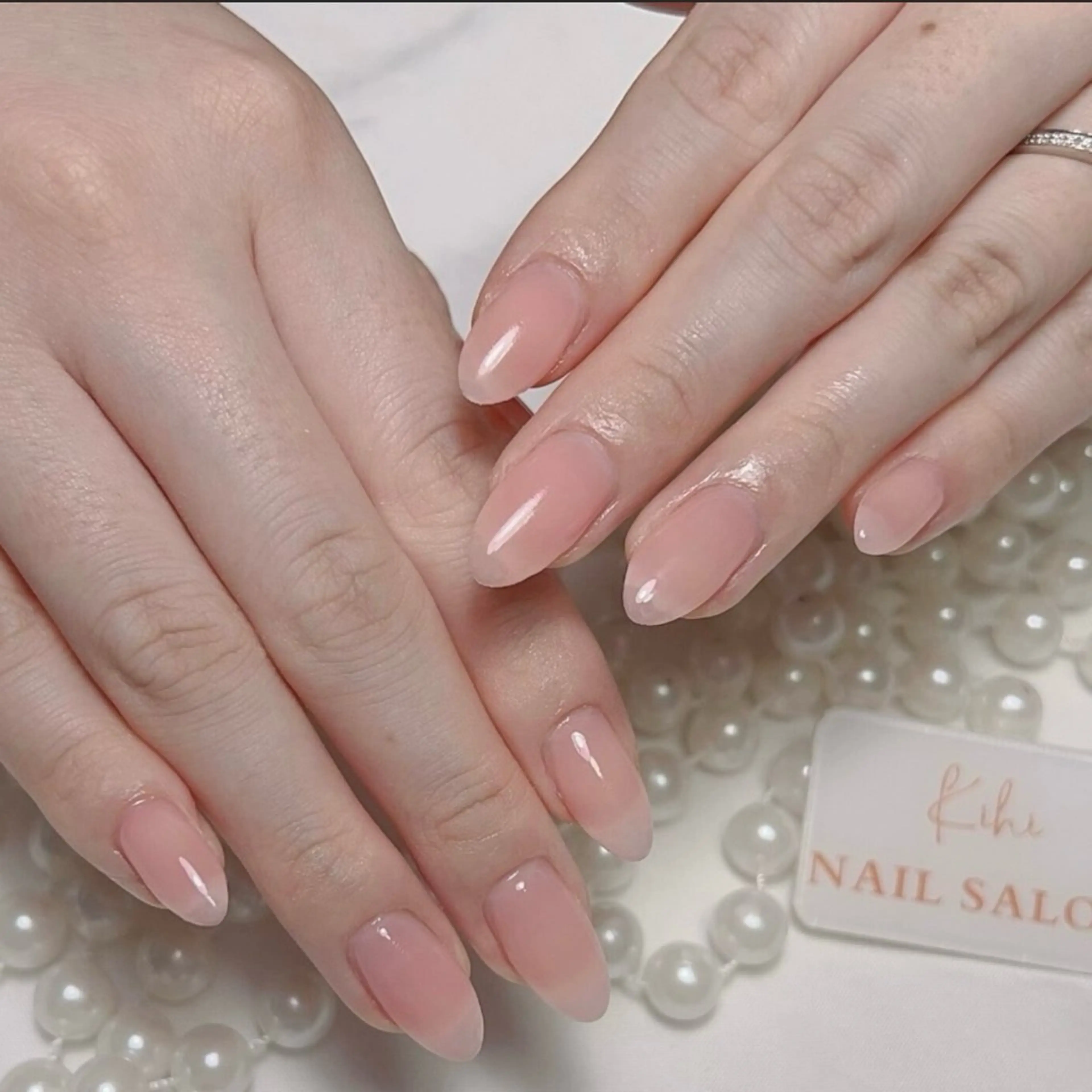 ネイル アートネイル フレンチネイル ジェルネイル グラデーション 韓国ネイル ハンドネイル ハンドケア さくら💮💮 【オフ無料】のネイルデザイン