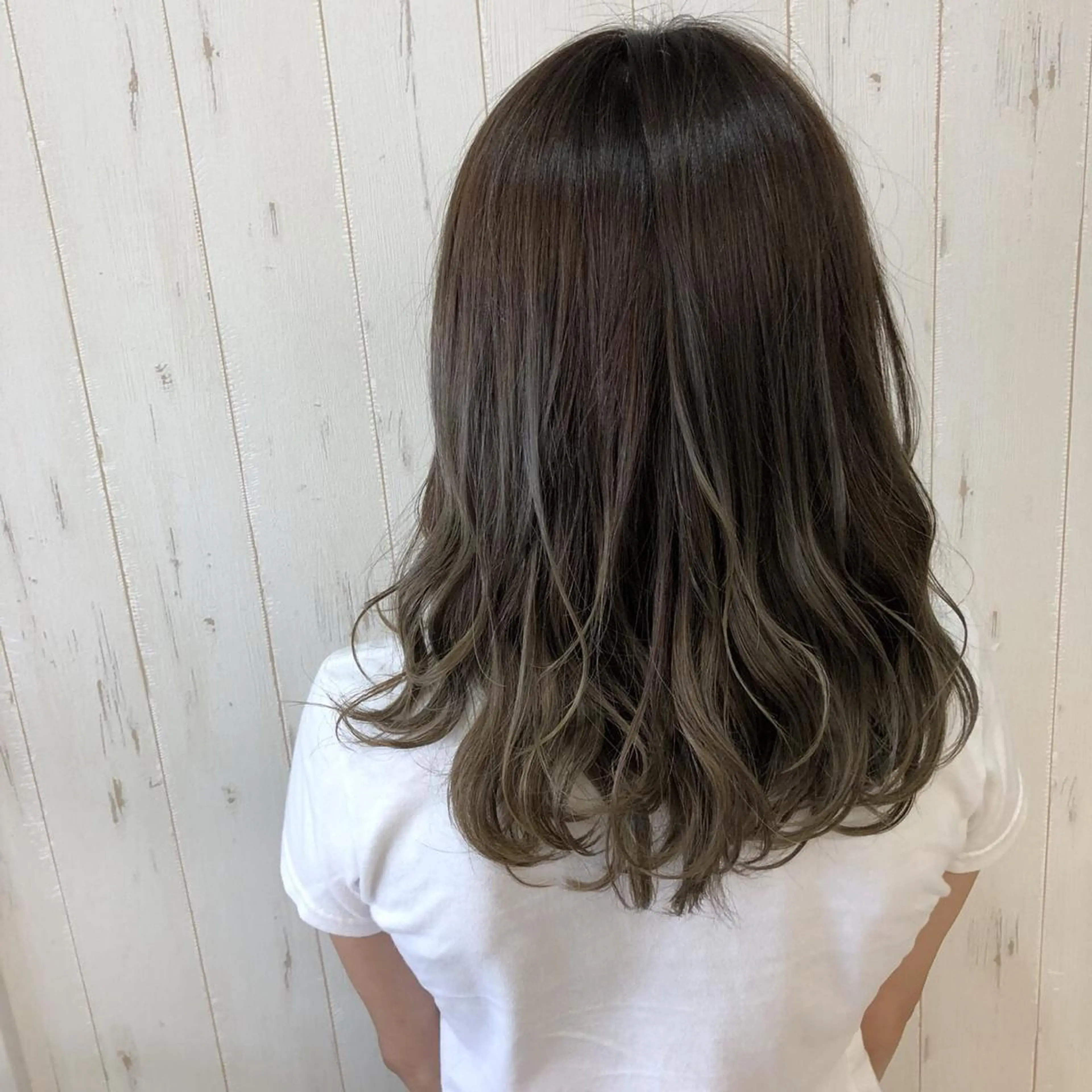 ロング カラー パーマ ヘアアレンジ キッズ ネイル マツエク・マツパ M字・前髪割れ 改善メンズ特化/栢沼のヘアスタイル