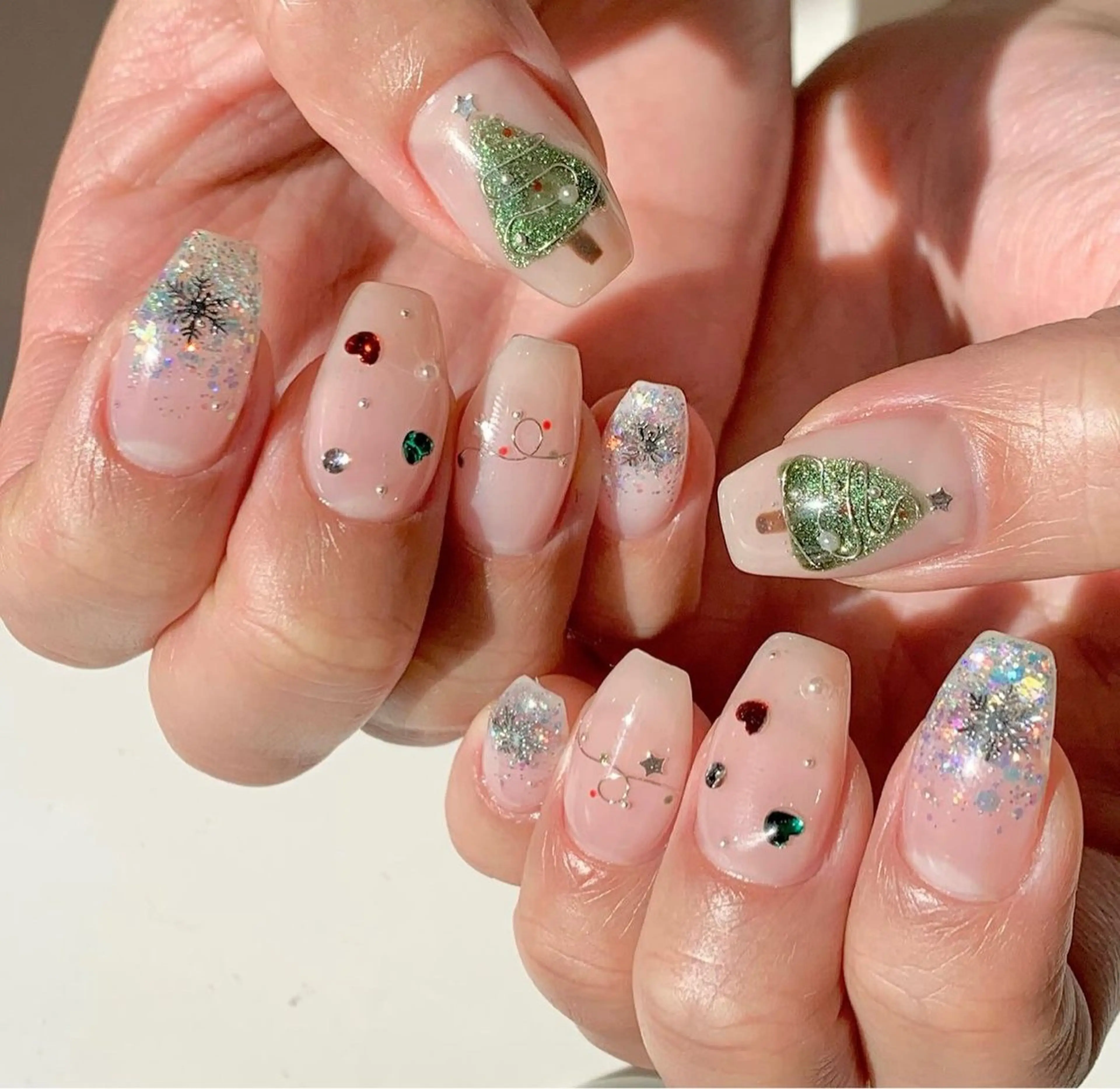 セミロング nina beautyのネイルデザイン