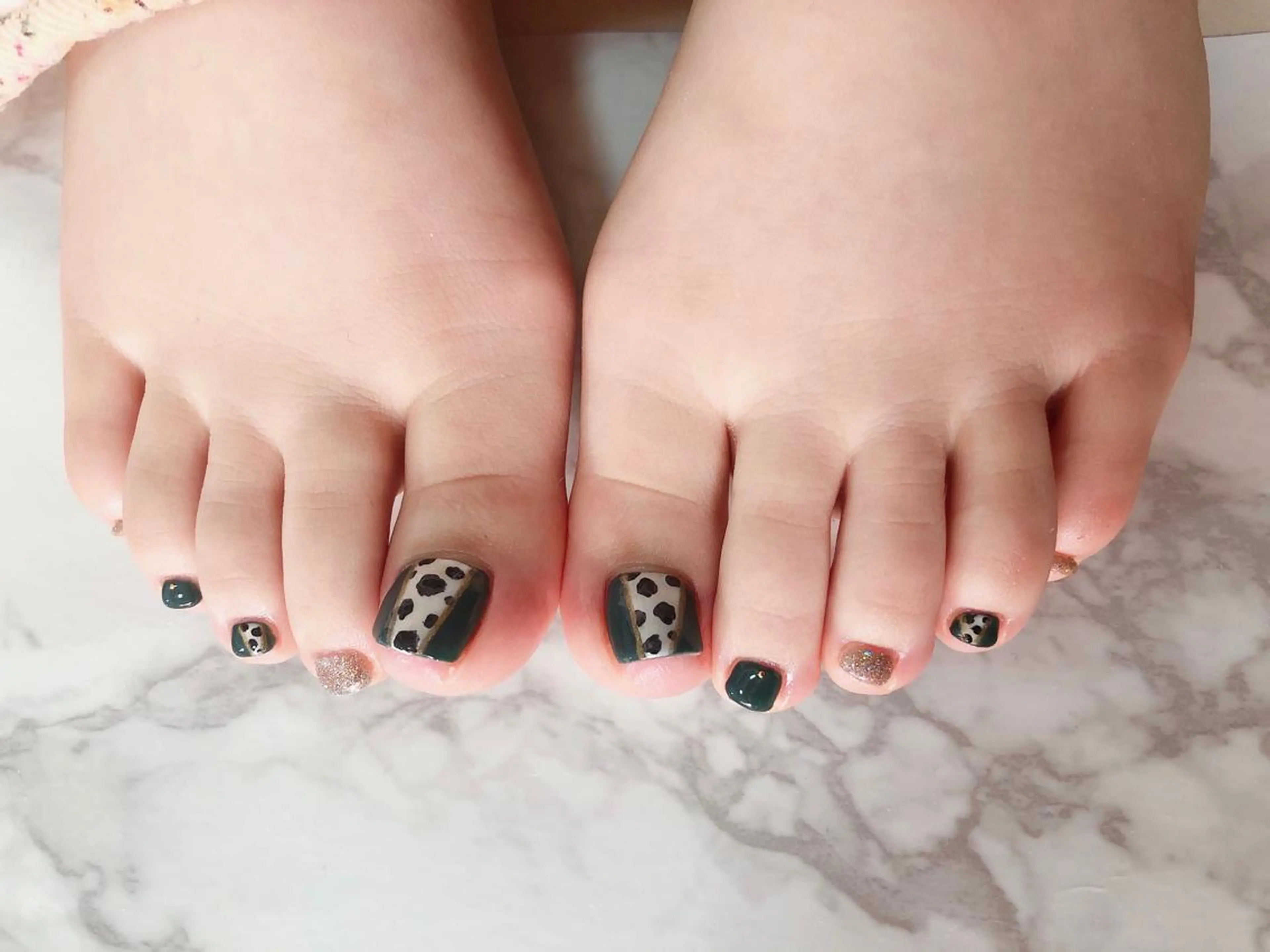 ネイル フットネイル Regaro i.sのネイルデザイン