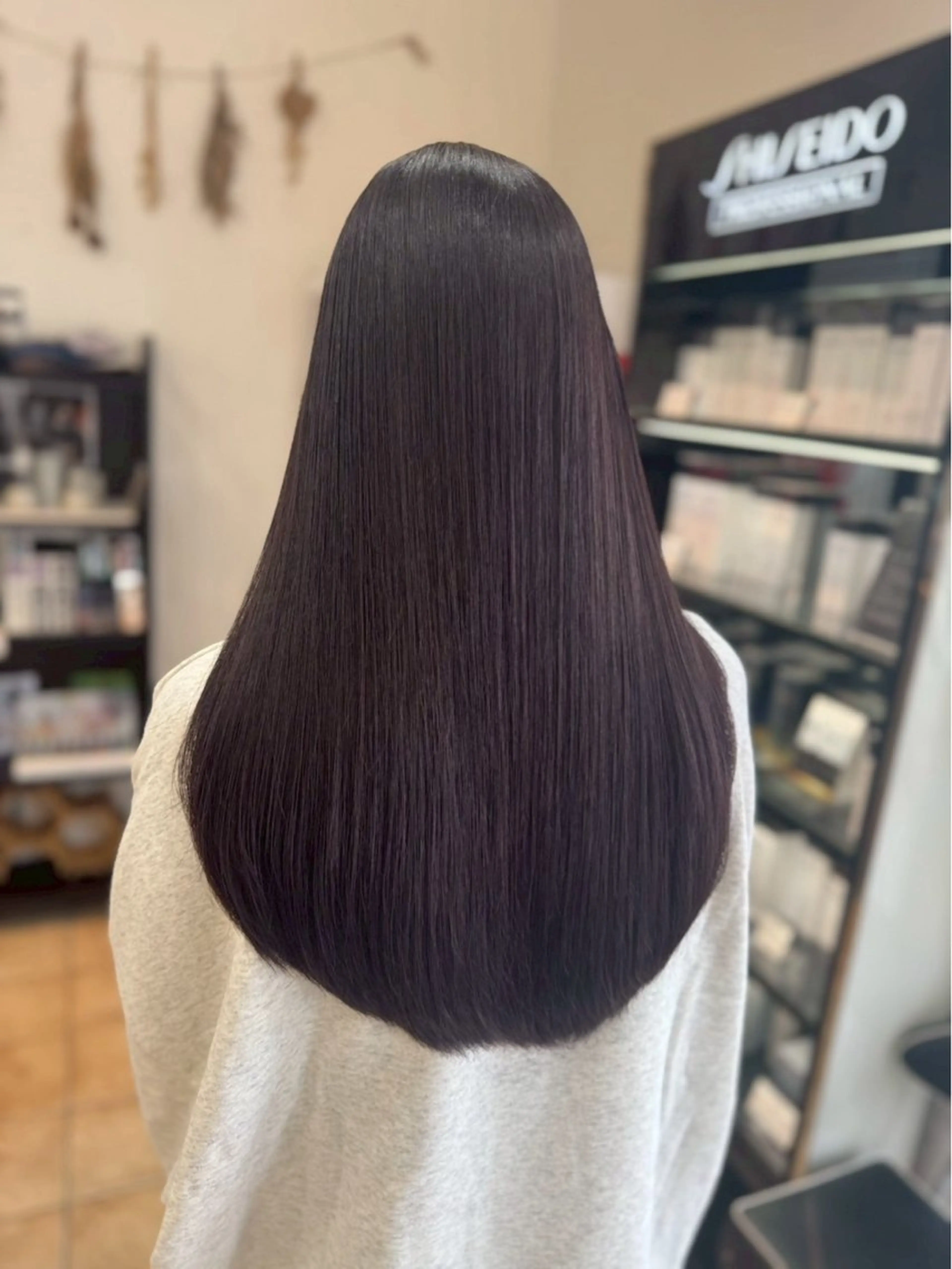 カラー 甲斐谷 真凜のヘアスタイル