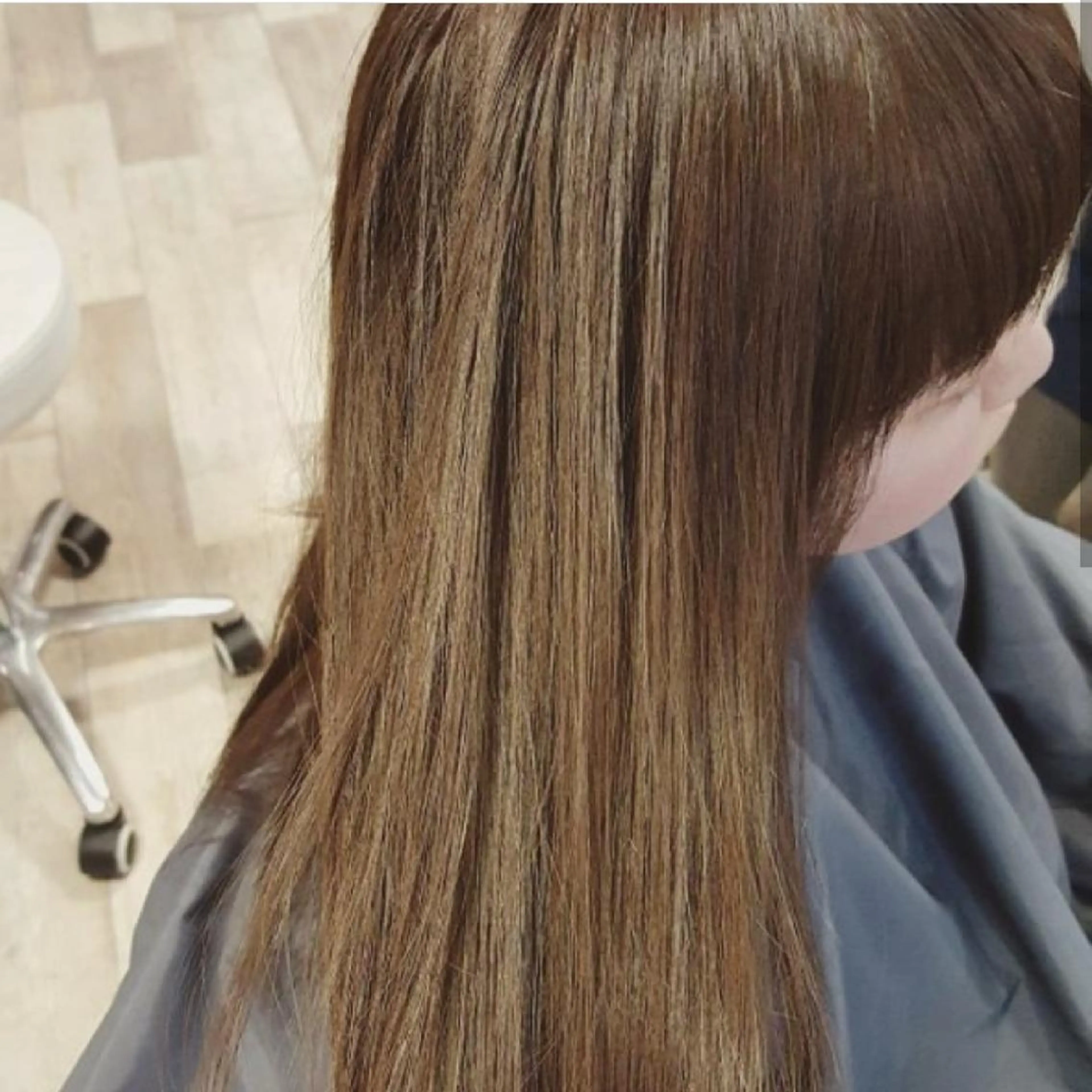 セミロング カラー 韓国ヘア レイヤー くびれヘアMATSUのヘアスタイル