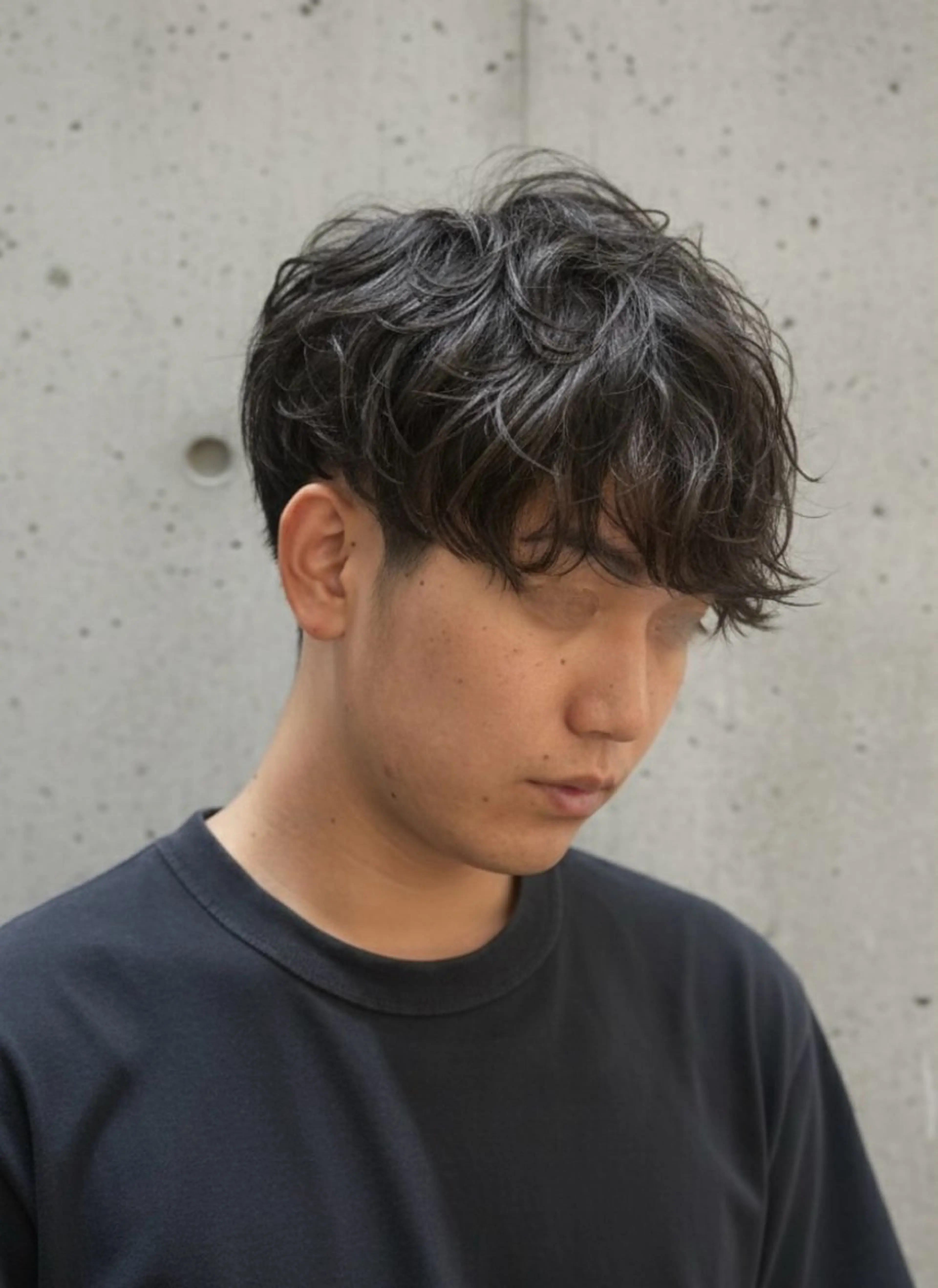 ショート パーマ メンズ 刈り上げ 波巻きパーマ カット パーマ 大人メンズパーマ /石川瑠青のヘアスタイル