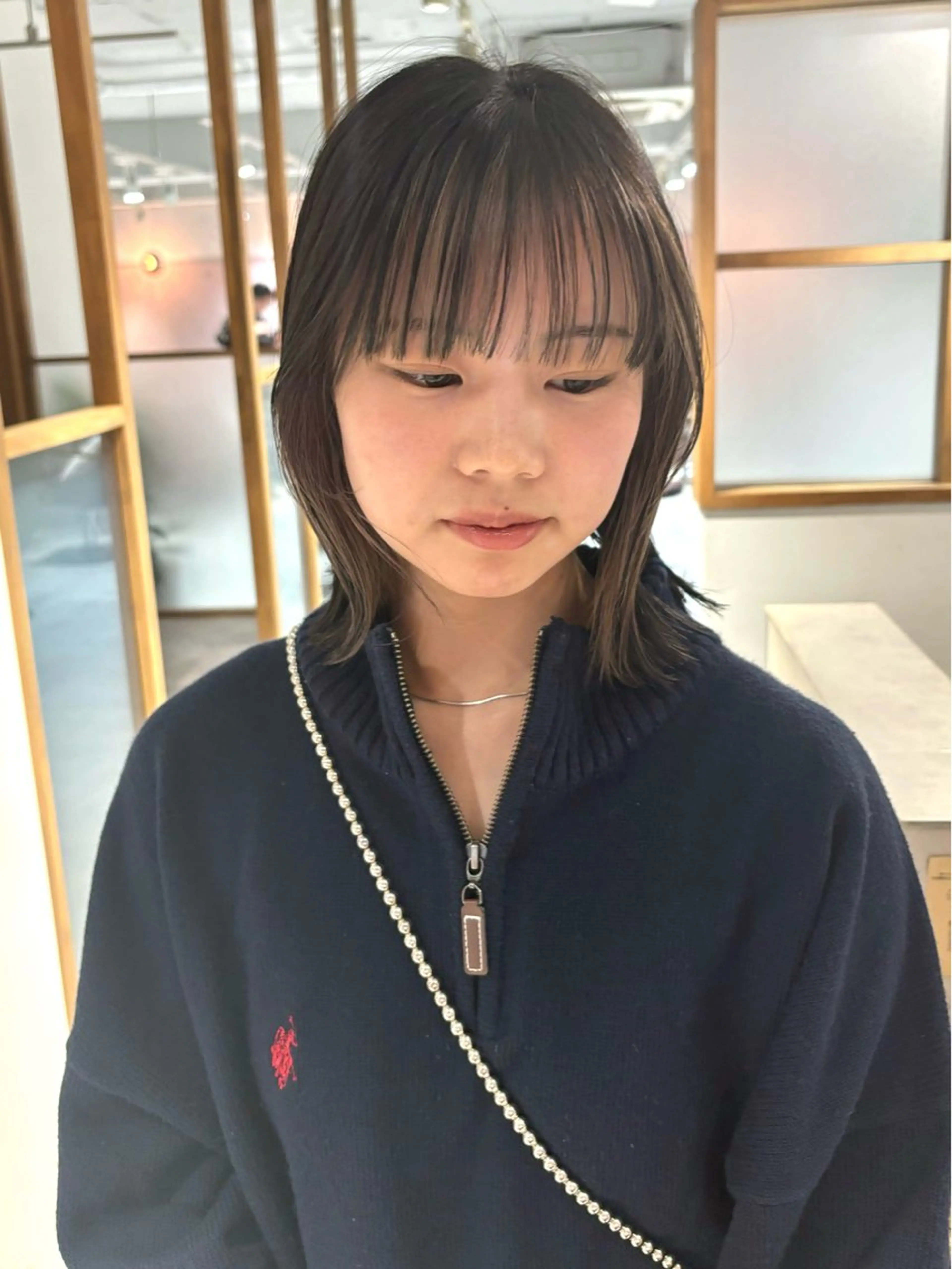 ミディアム カラー カット ヘアカラー mei｜顔まわり ×透明感カラーのヘアスタイル