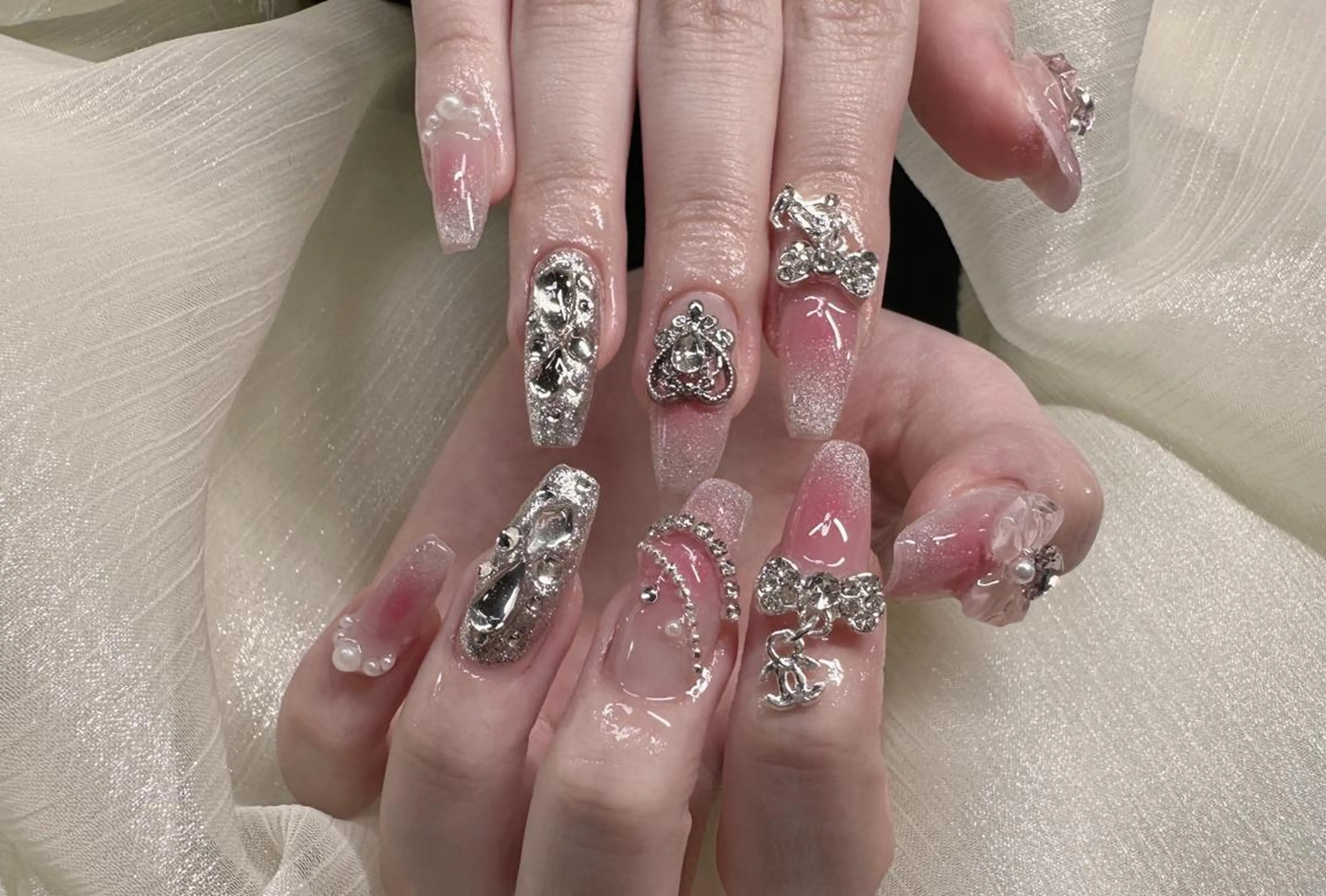 ネイル チークネイル 長さ出し フレンチネイル ジェルネイル 韓国ネイル ハンドネイル マ ルのネイルデザイン