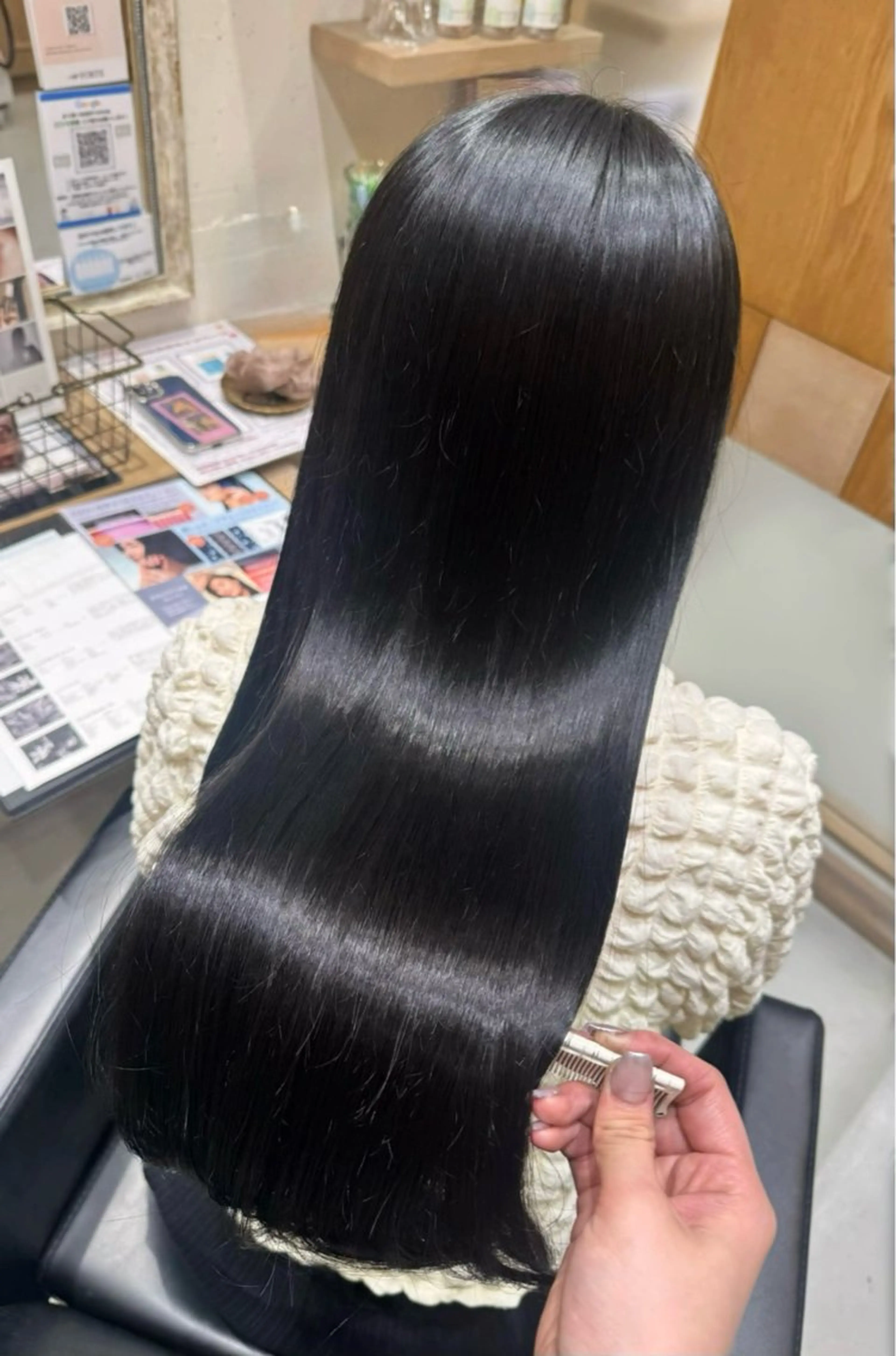 ロング カラー ヘアカラー しゅり🍎/アレンジ 🎀/髪質改善✨️のヘアスタイル