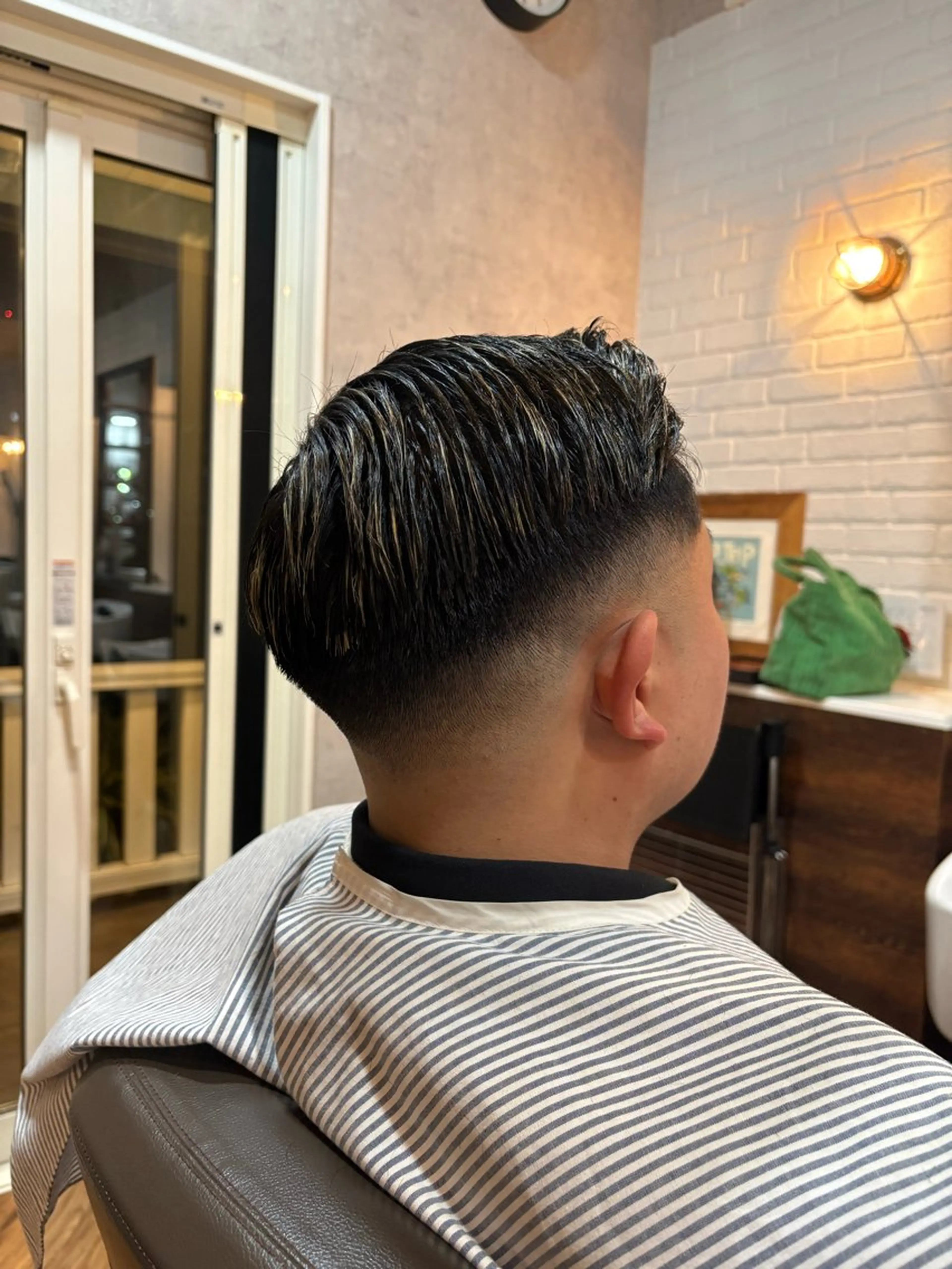 メンズ ビジネス フェードカット スキンフェード 那須 正昭のヘアスタイル