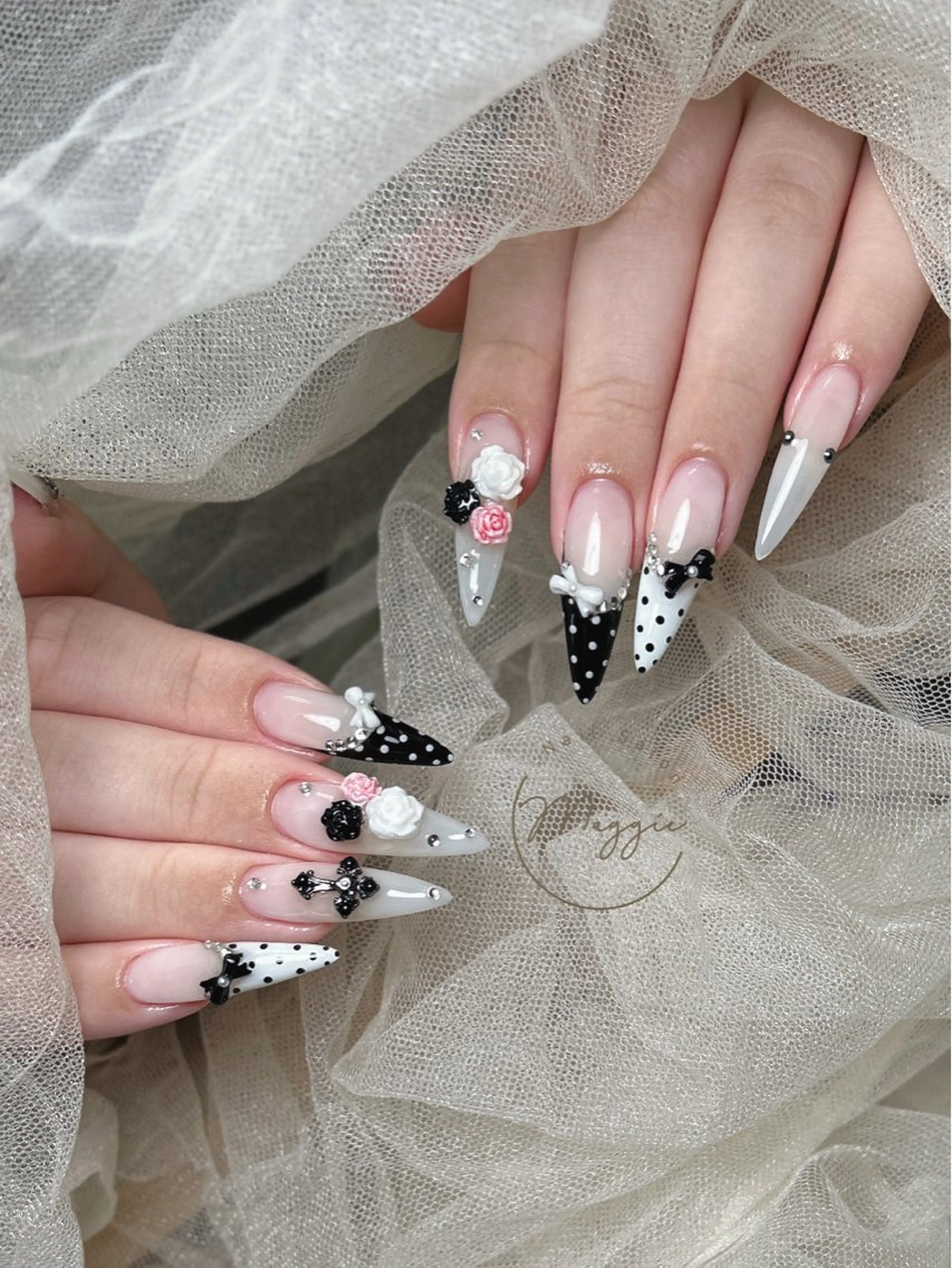 ネイル Maggie Nail🦩のネイルデザイン