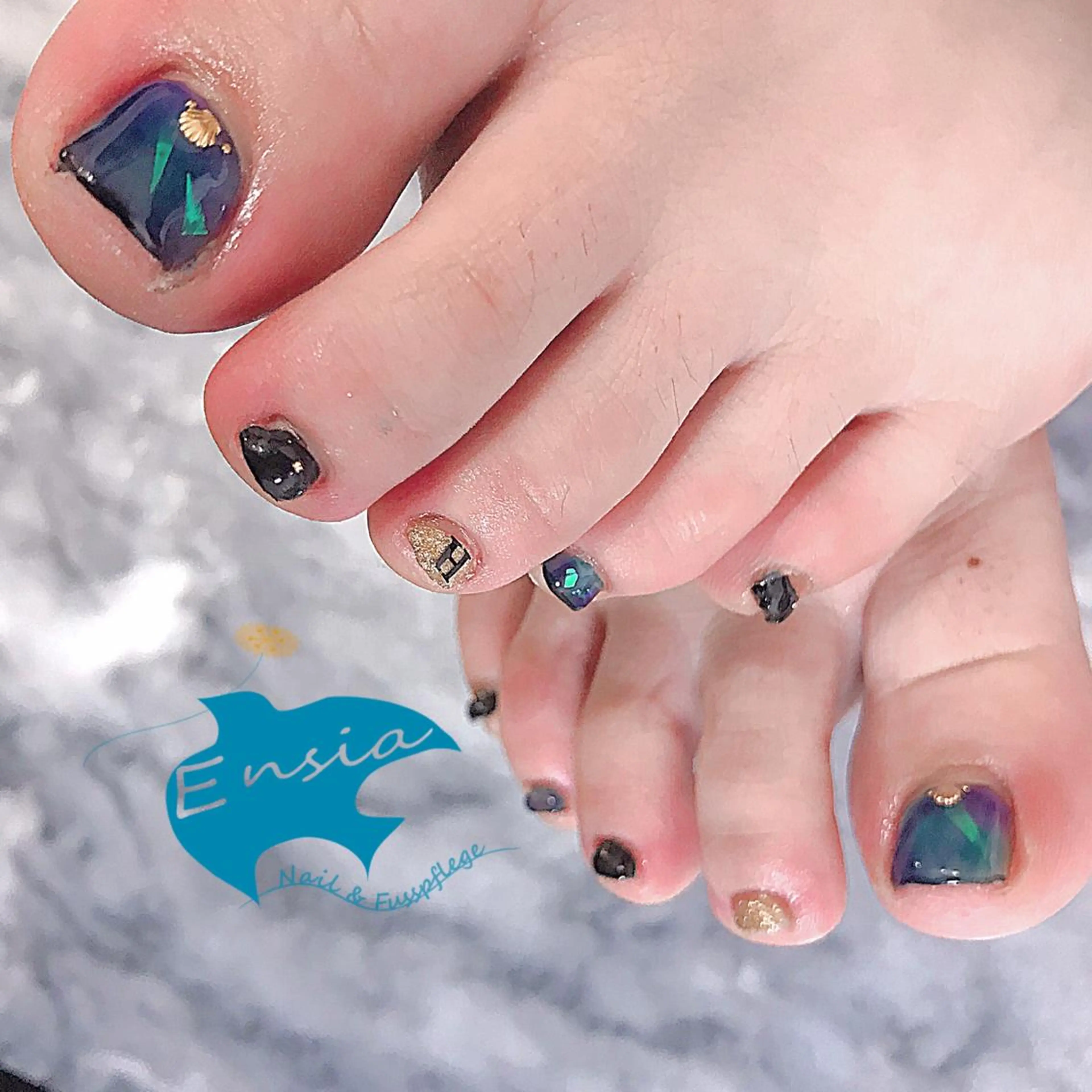 ネイル ENSIA エンシアのネイルデザイン