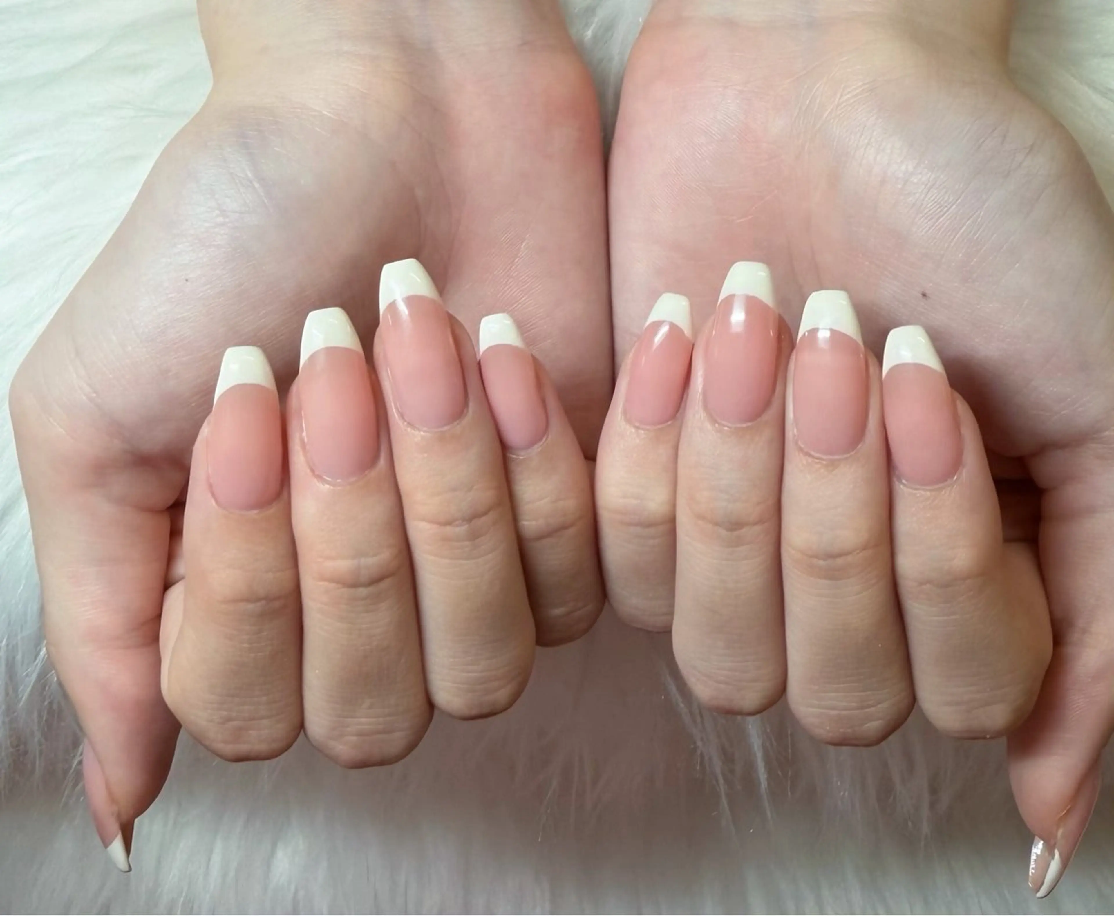 【電話予約限定】4月期間限定★ ソフトジェルオフ無料★大人気★【カラーグラ&カラーフレンチ2色まで¥2980円の写真