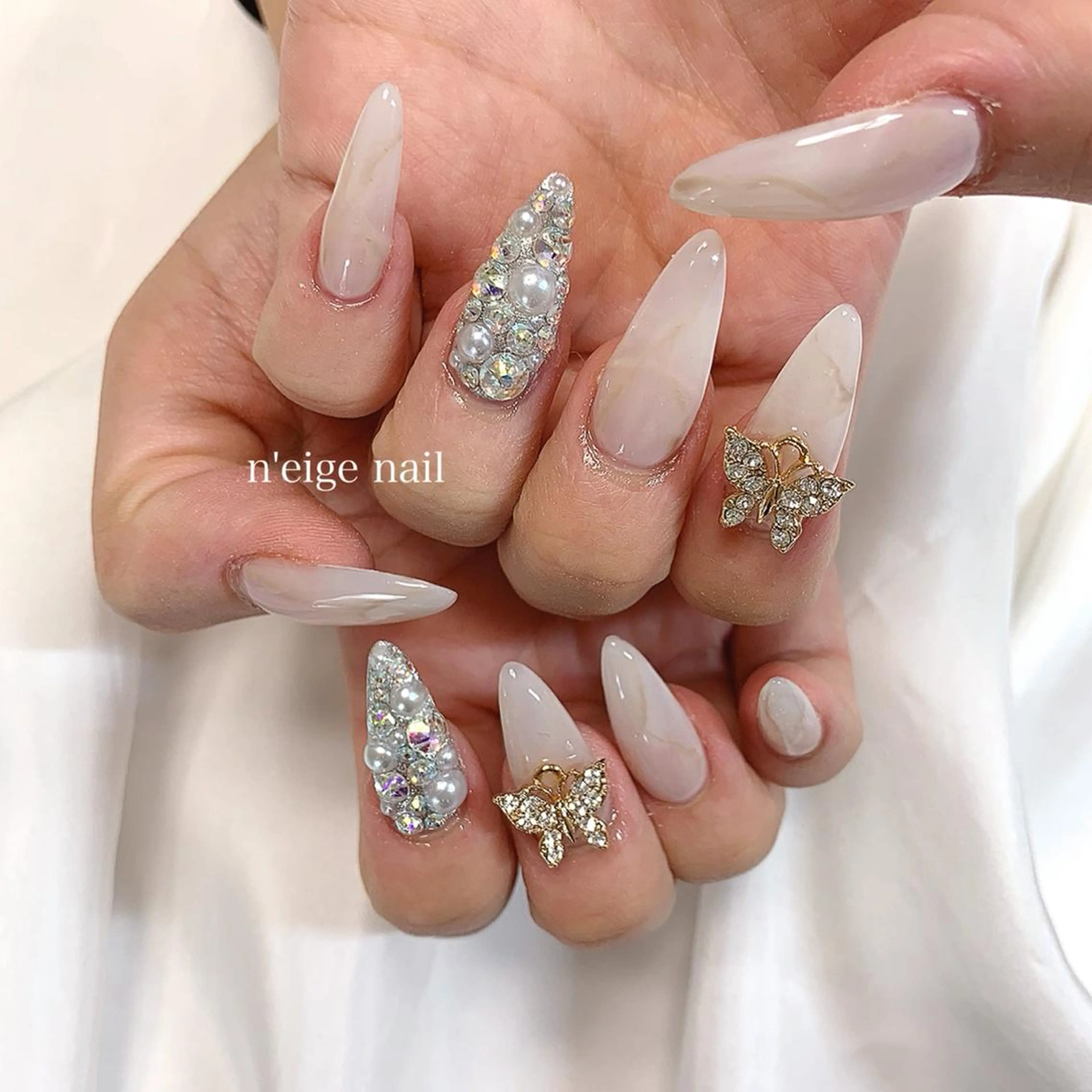 ネイル アートネイル ハート キラキラネイル 韓国ネイル ニュアンスネイル n'eige nail所属・大谷 綾香のネイルデザイン