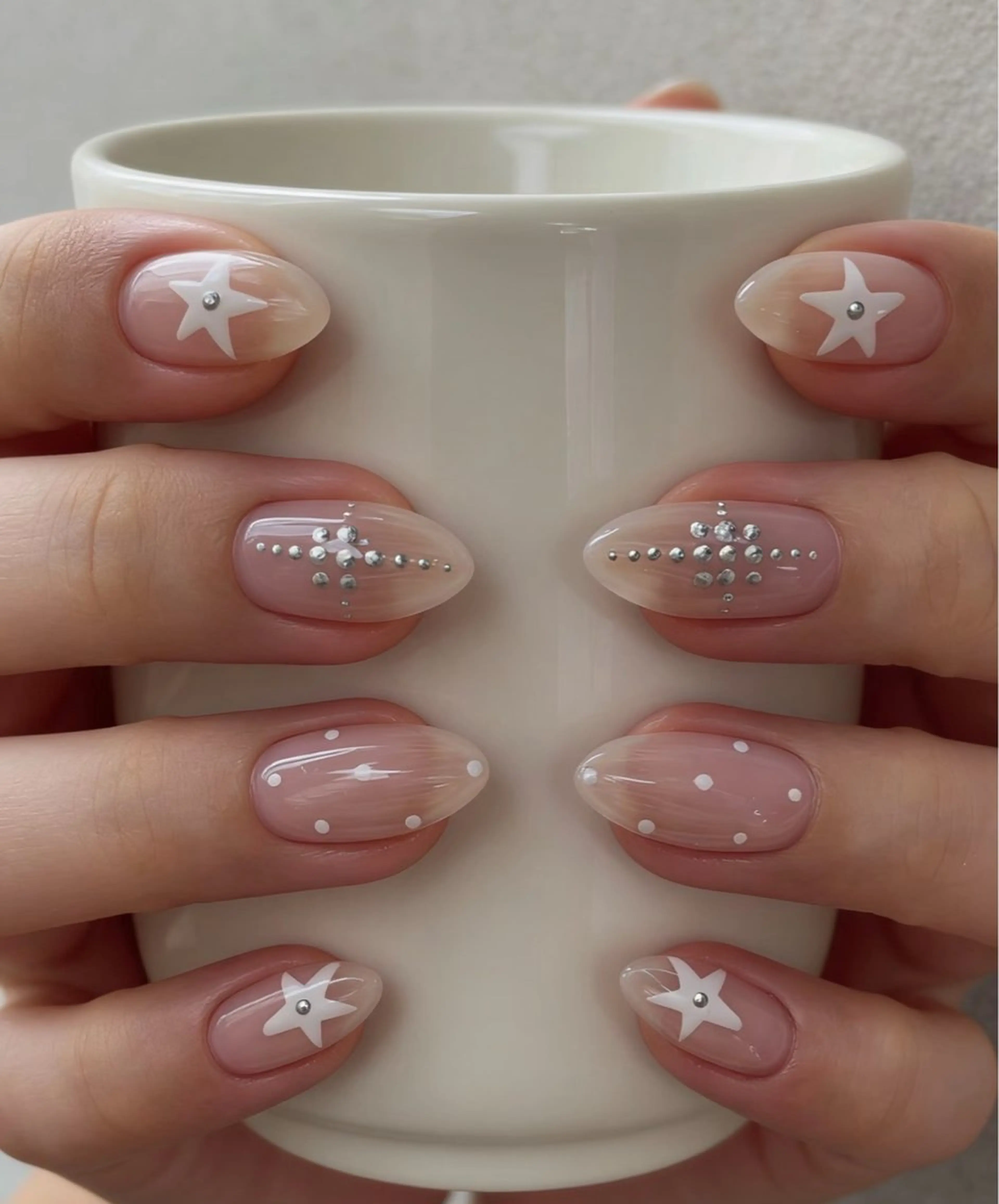 ネイル バ ヤリカクのネイルデザイン