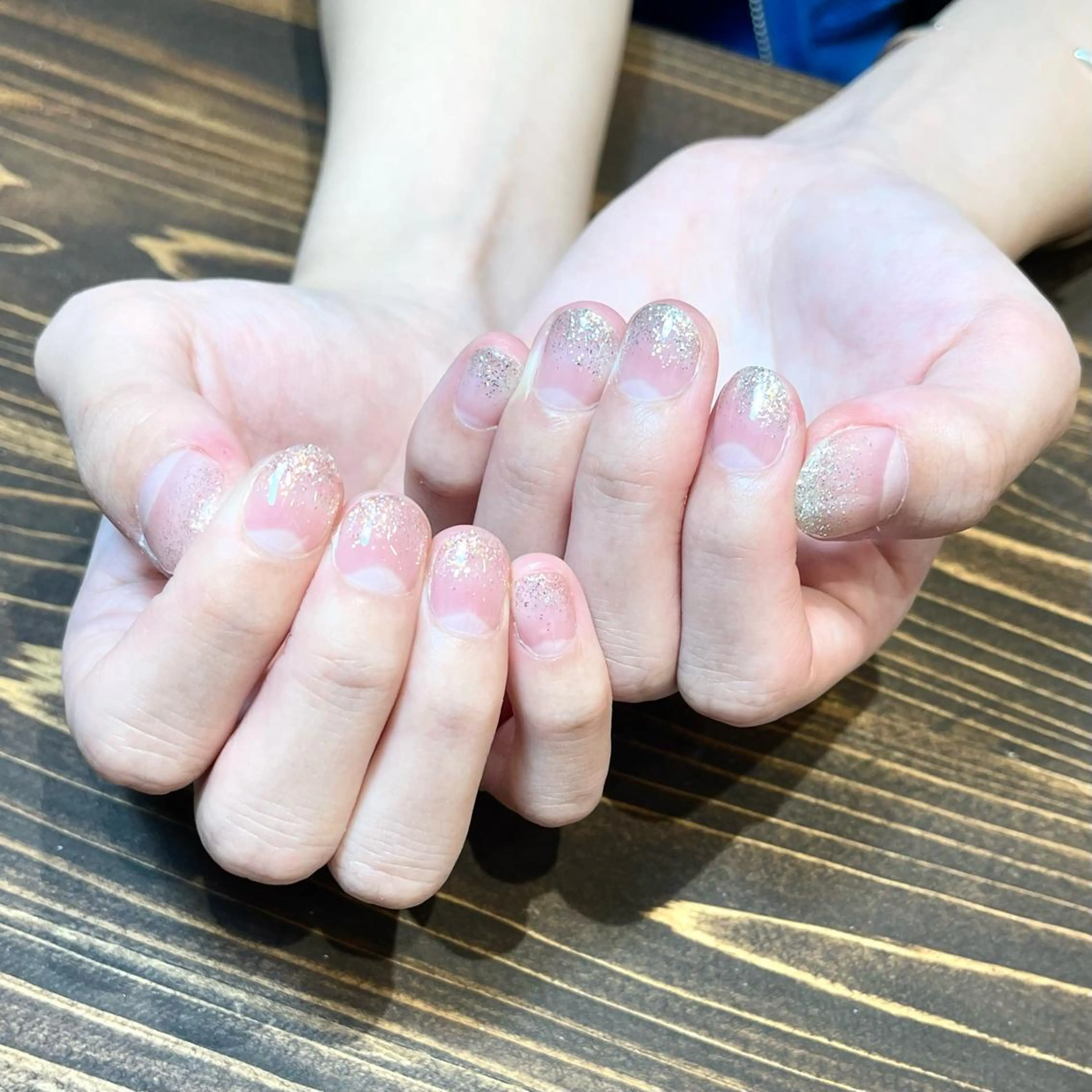 ネイル アートネイル ジェルネイル ニュアンスネイル オフィスネイル シンプルネイル ハンドネイル kinjo yuaのネイルデザイン