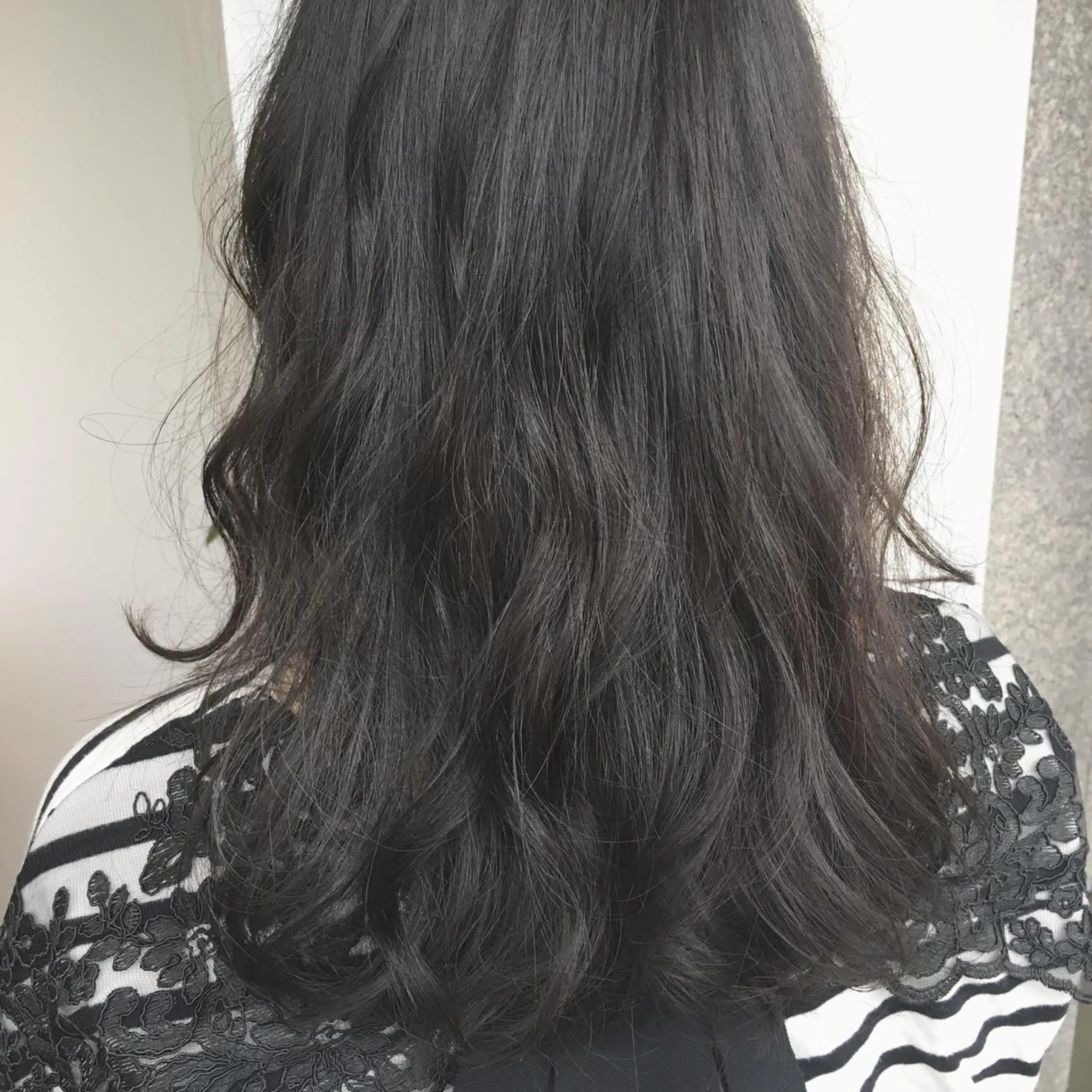 セミロング ヘアアレンジ ture by gladのヘアスタイル