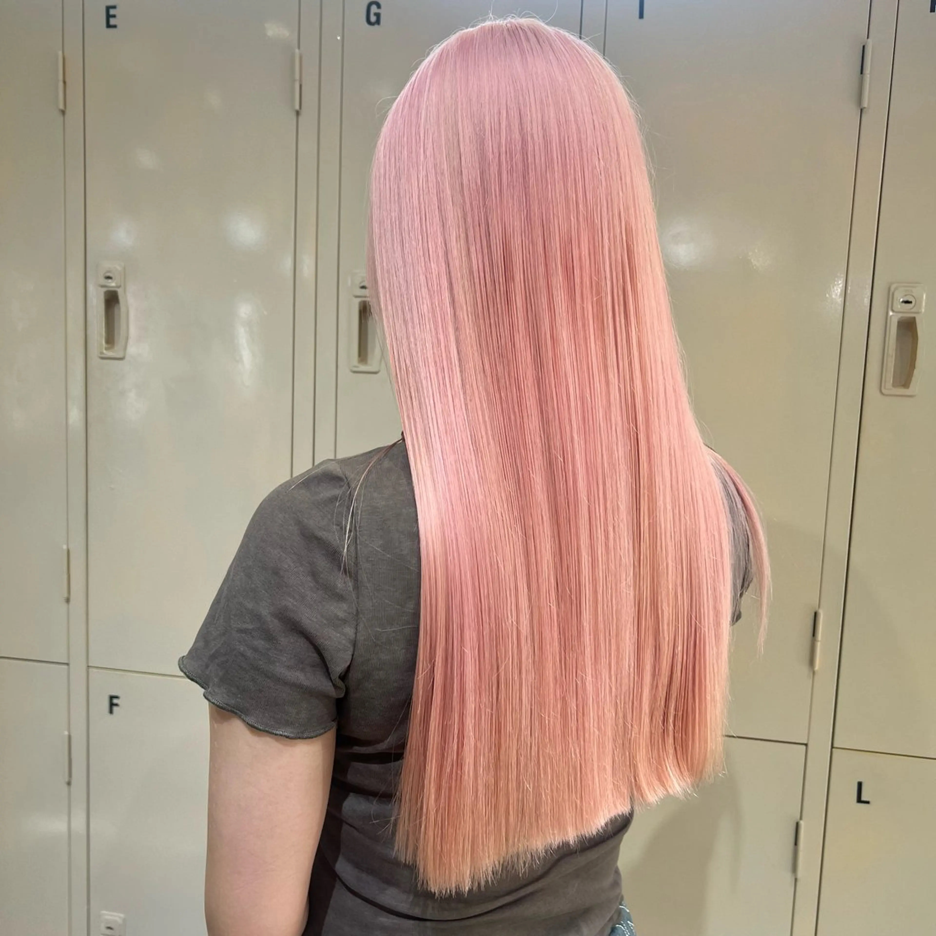 ロング カラー パーマ ヘアアレンジ メンズ カット ヘアカラー 🧨ブリーチー×ボブ レイヤー💎じゅえるのヘアスタイル